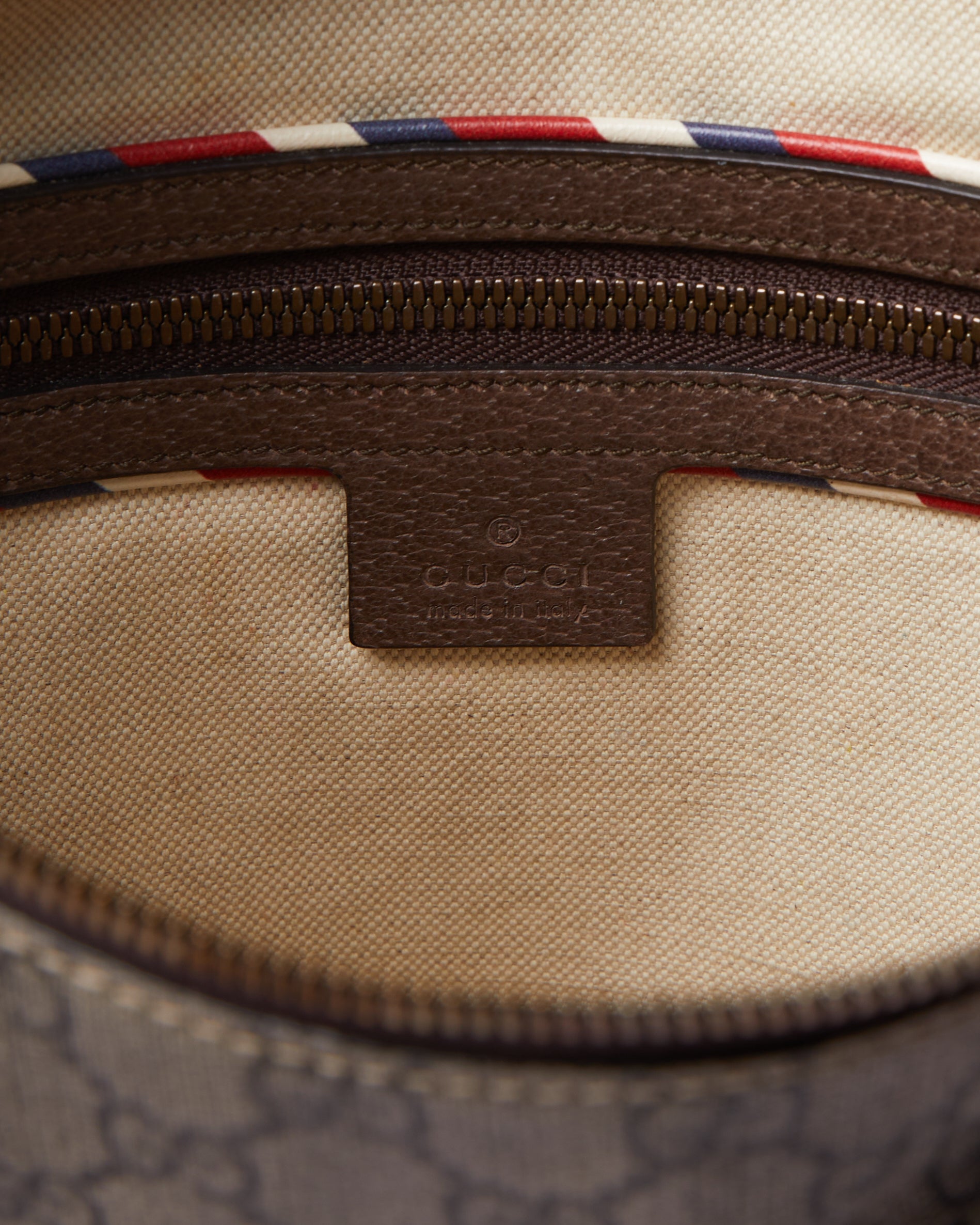 Gucci GG Supreme Messanger Bag