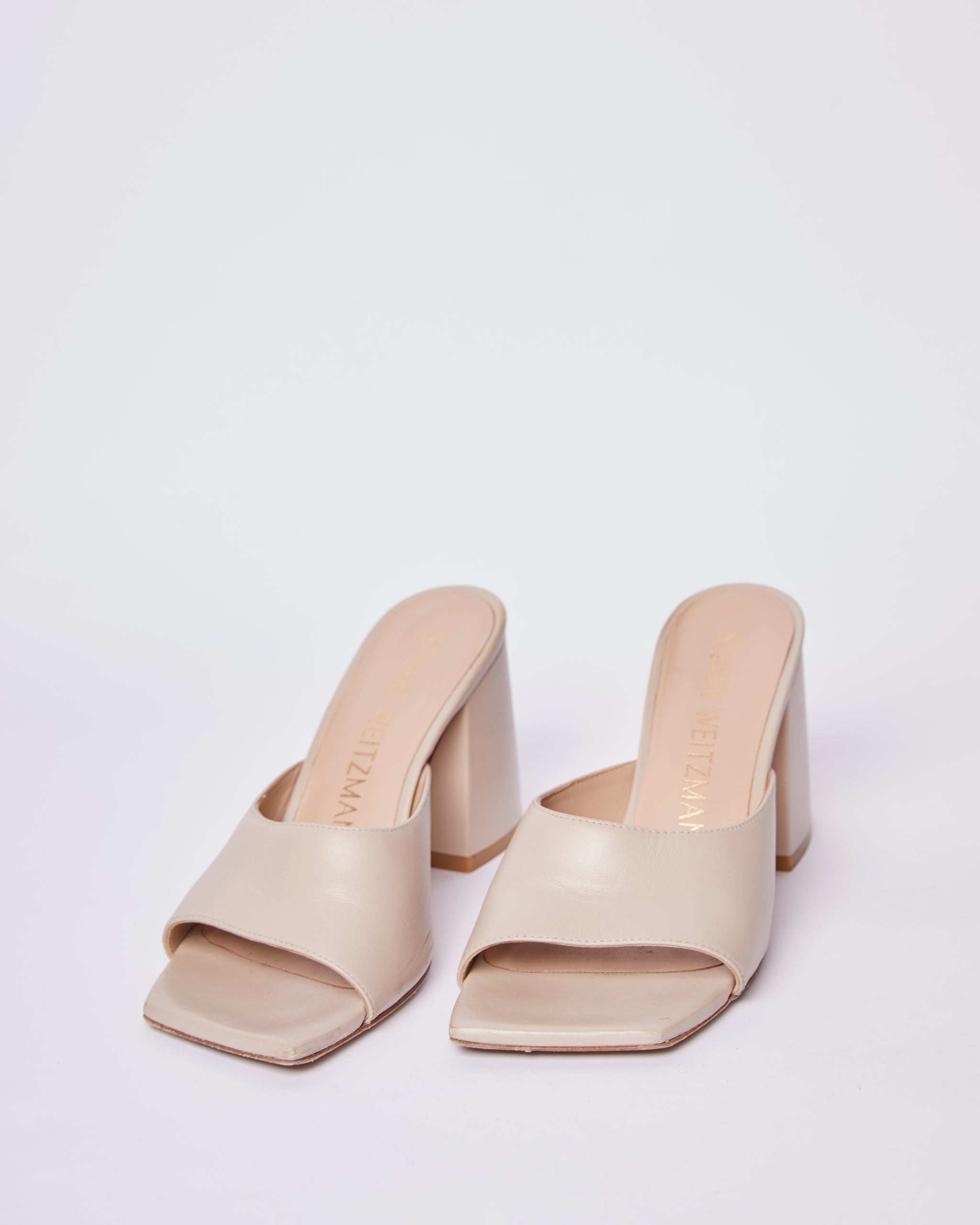 stuart weitzman nude pumps