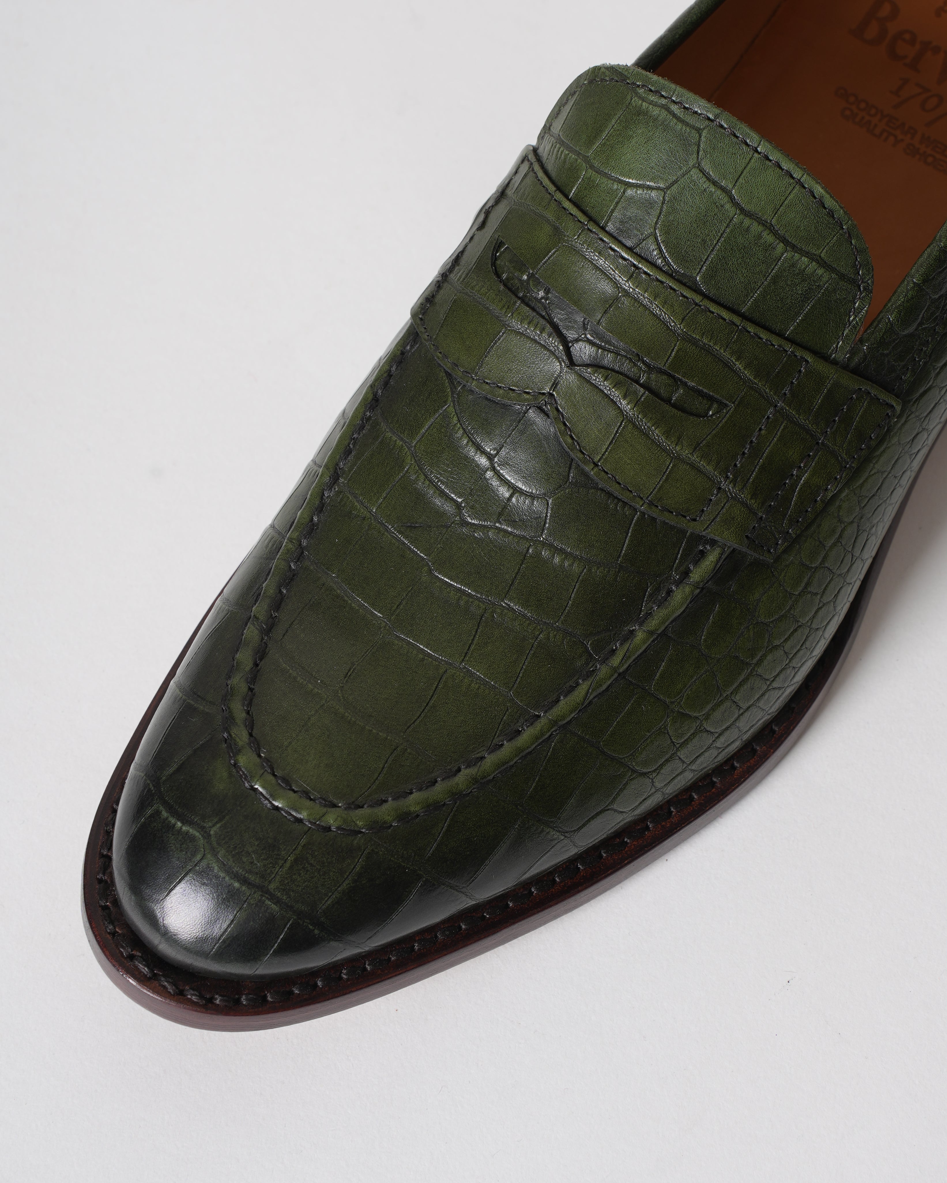 New Berwick Loafers In Green