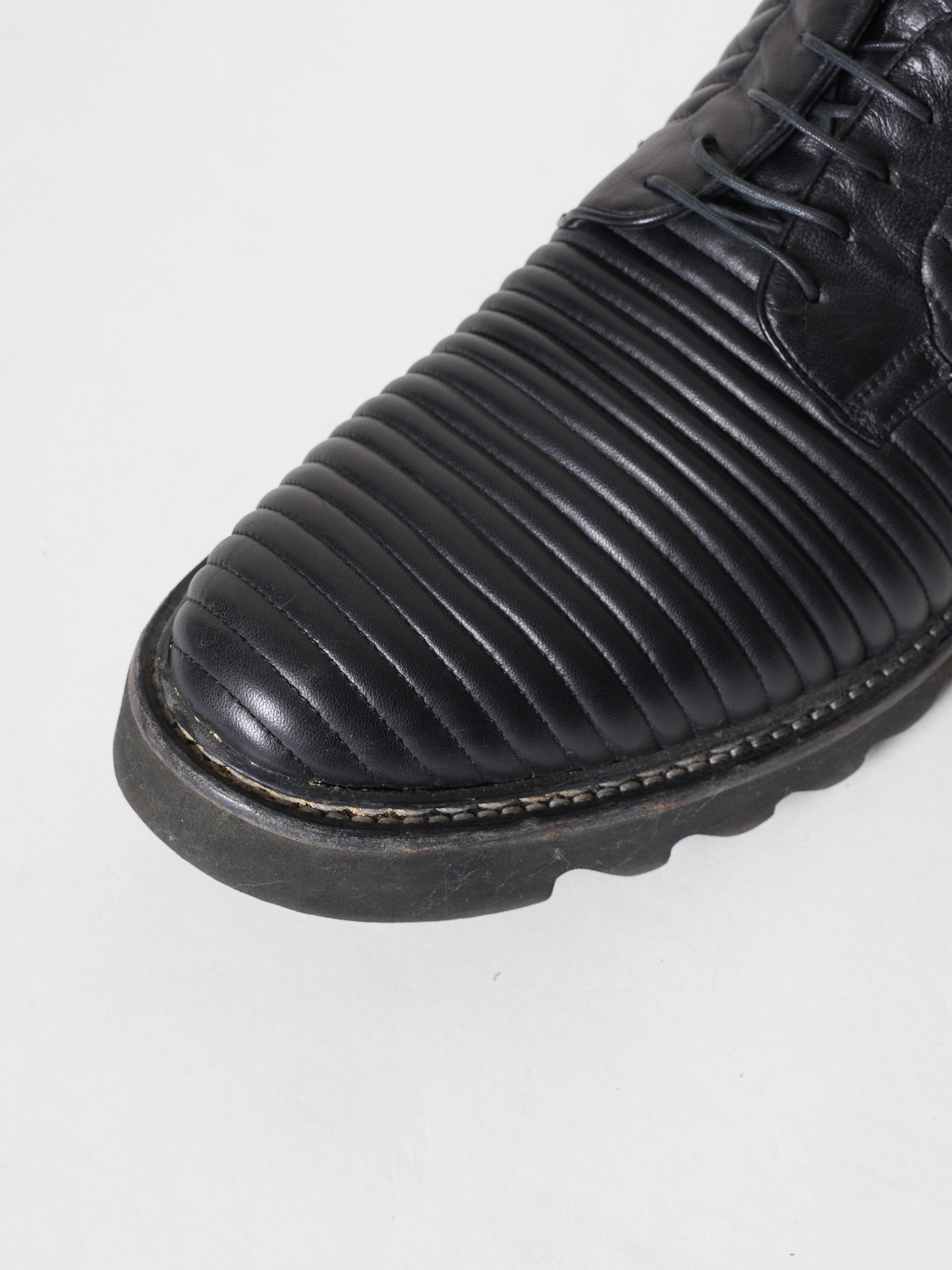 Cesare Paciotti Quilted Lace Up Shoes