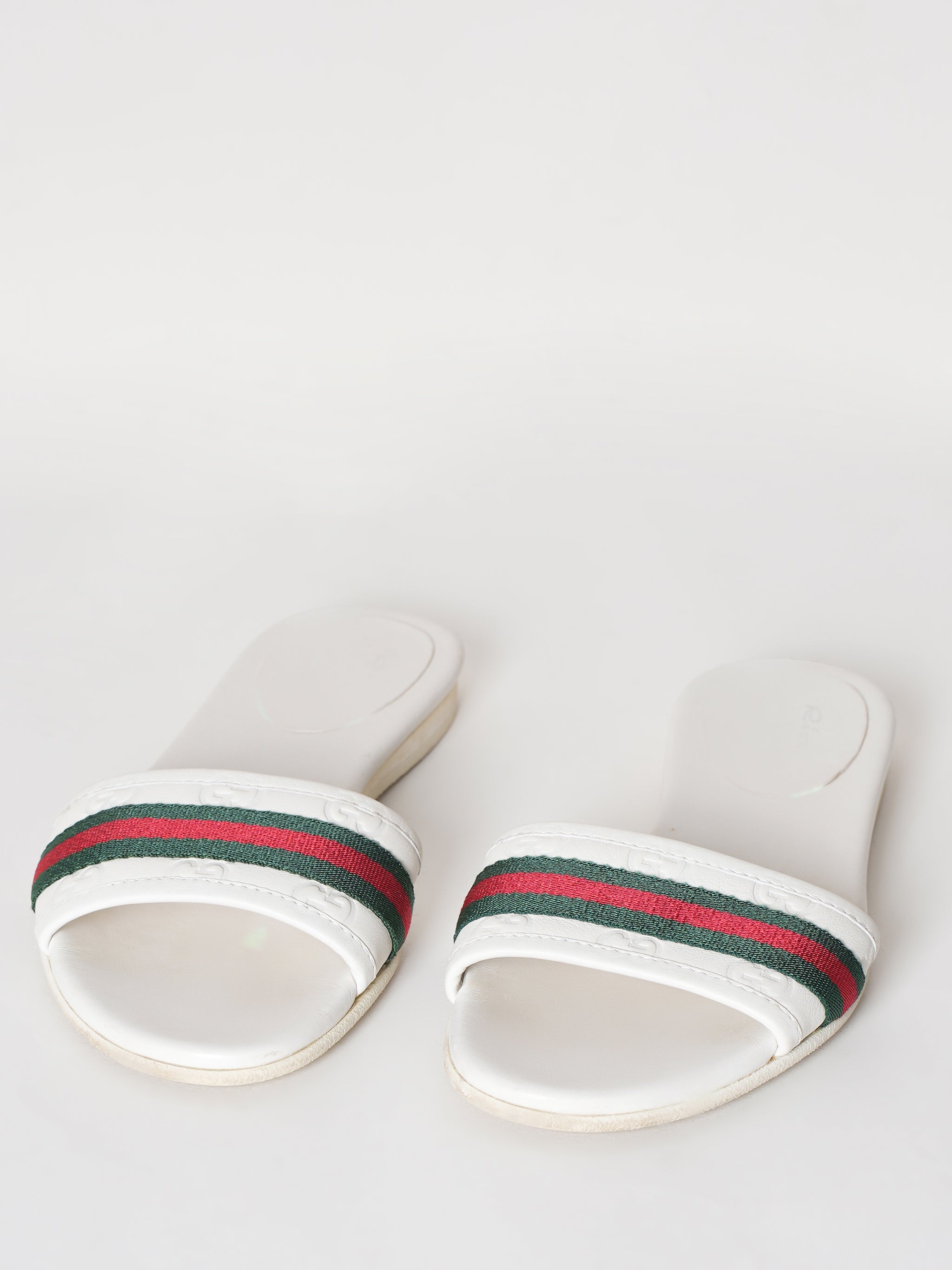 Gucci White Guccissiam Leather Web Flat Slide Sandals