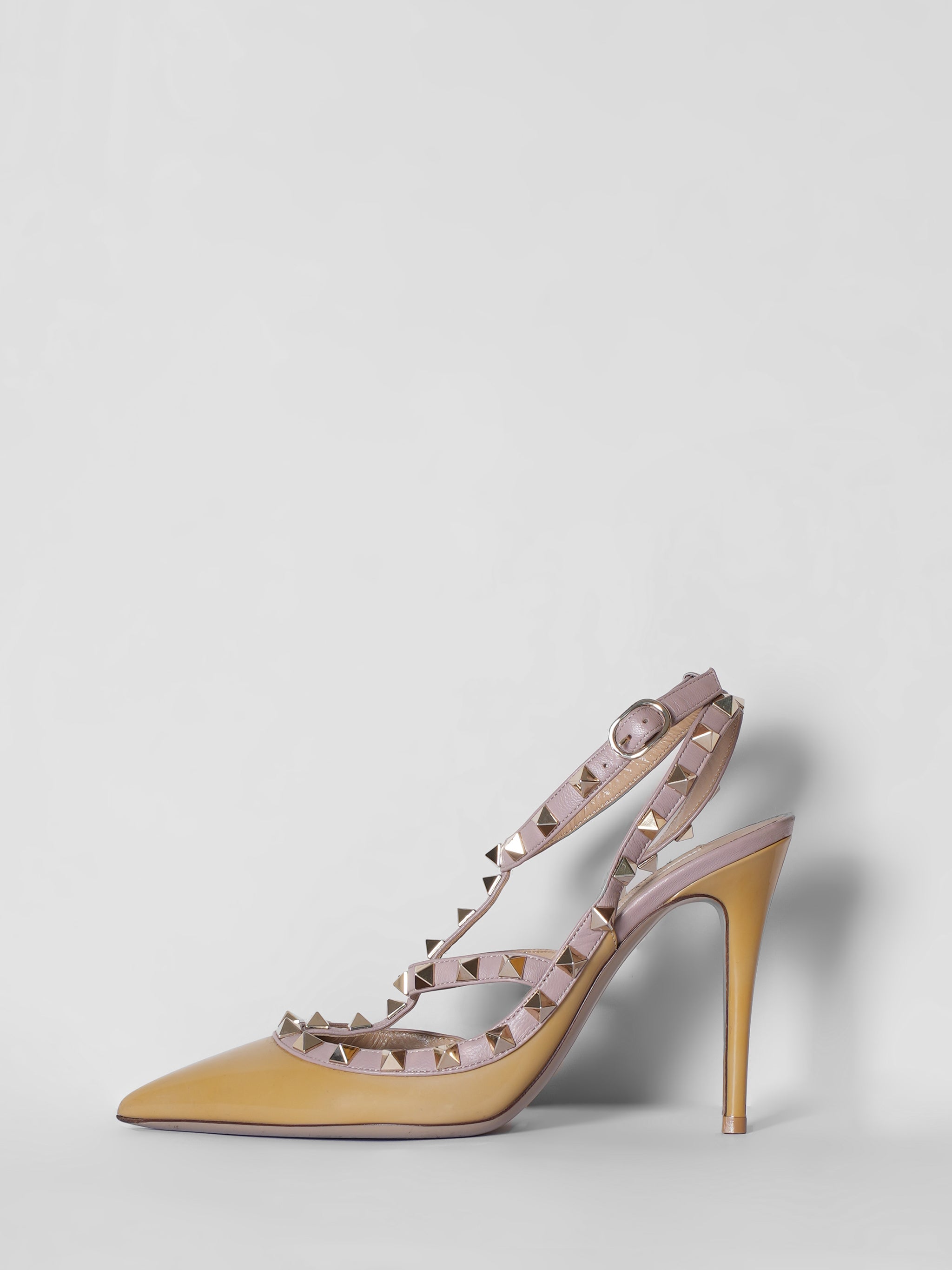 Valentino Rockstud Pumps