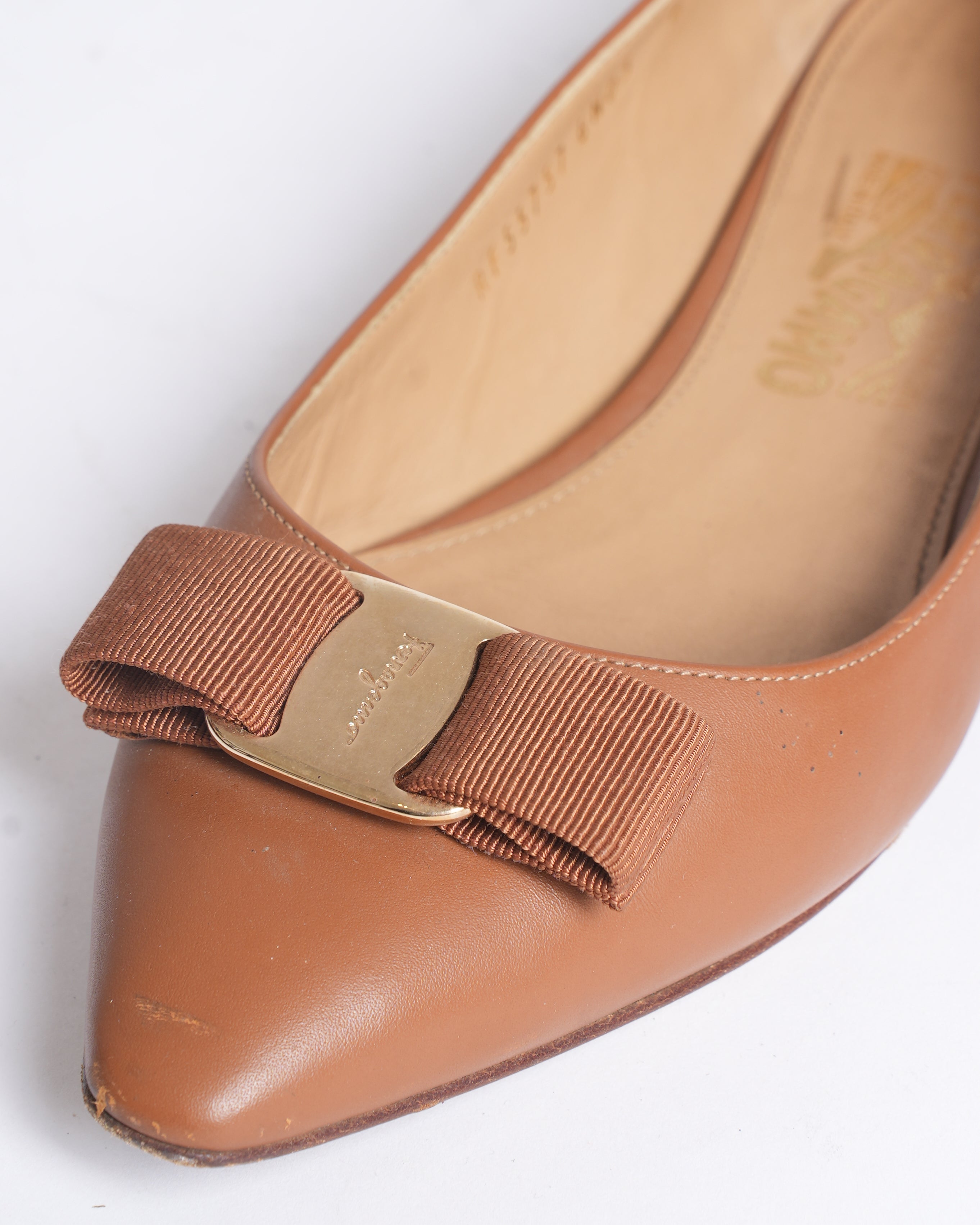 Salvatore Ferragamo Viva Brown Leather Ballerina Flats