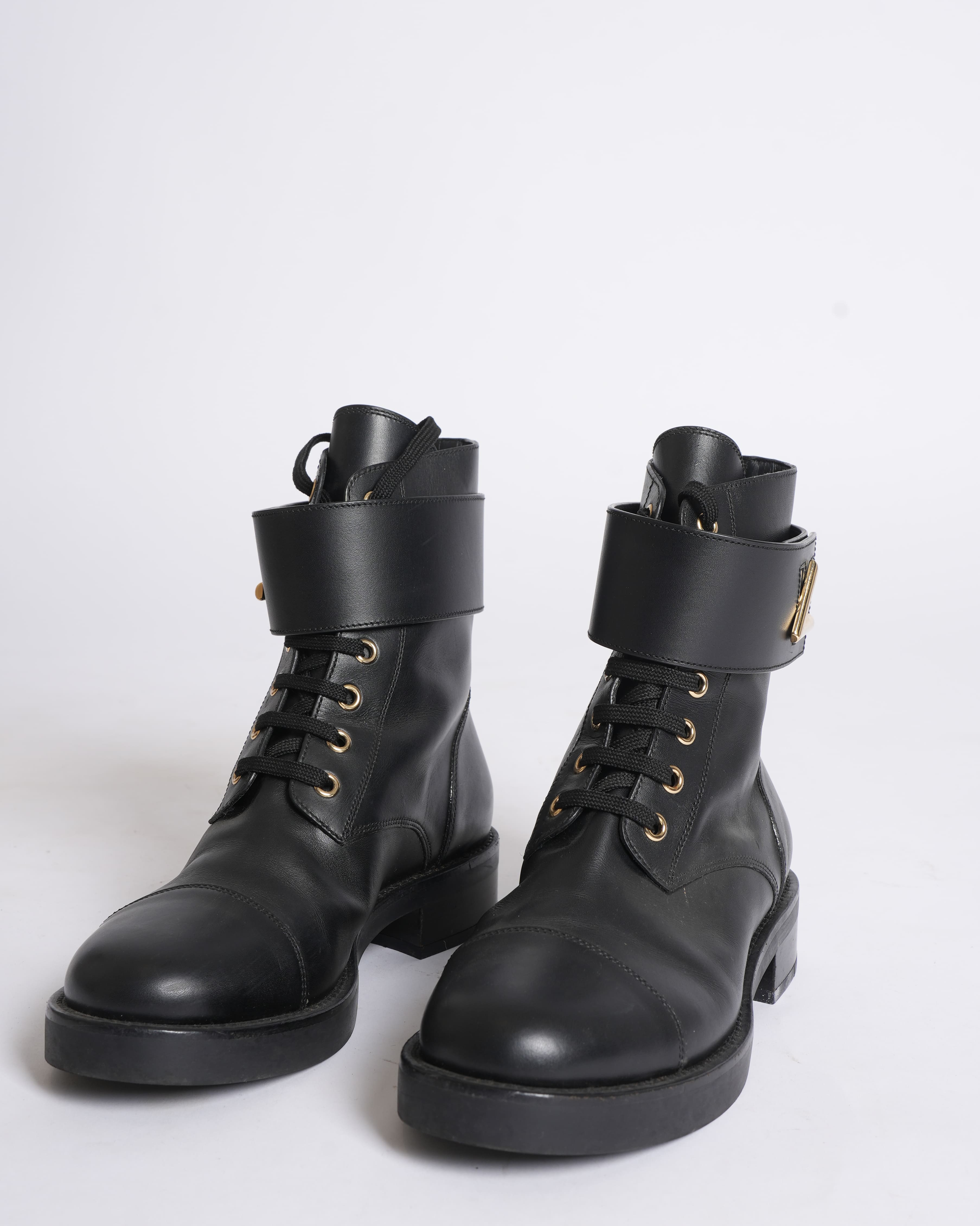 Louis Vuitton Flat Ranger Boots
