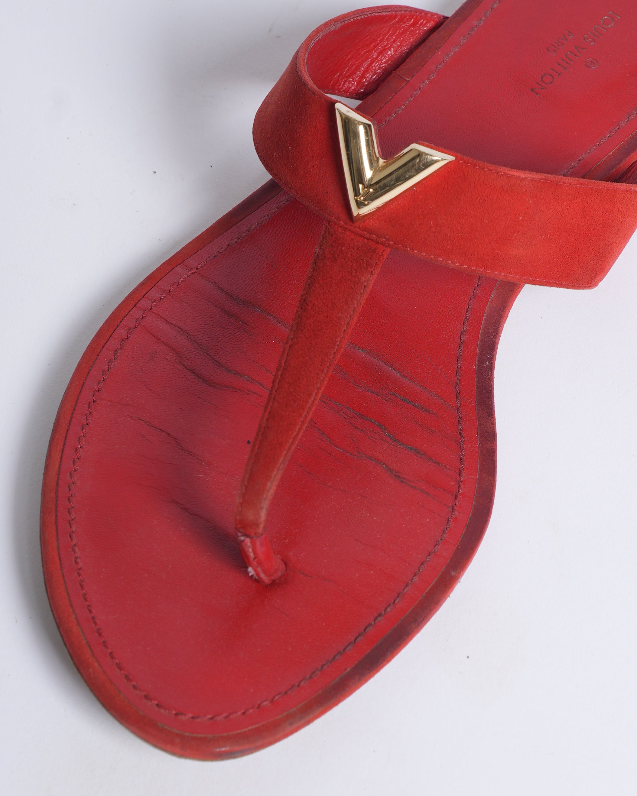 LV Red Falts