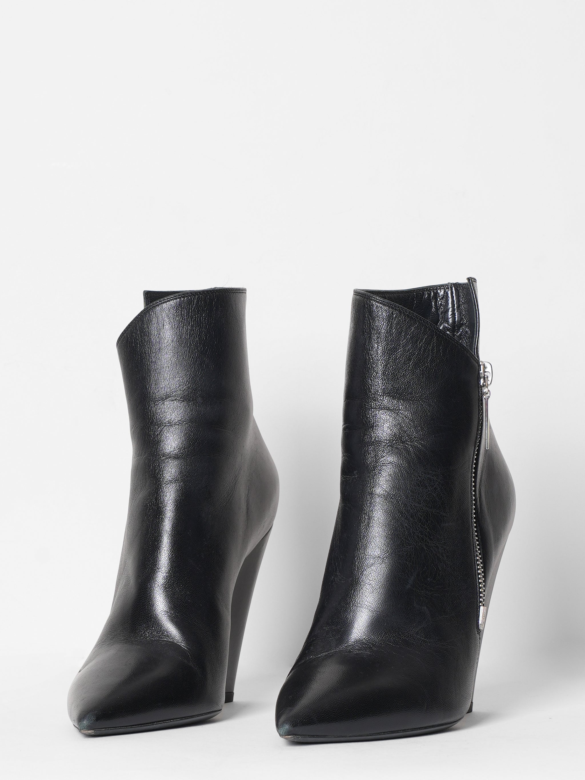 Saint Laurent NIKI Point Toe Ankle Black Boot