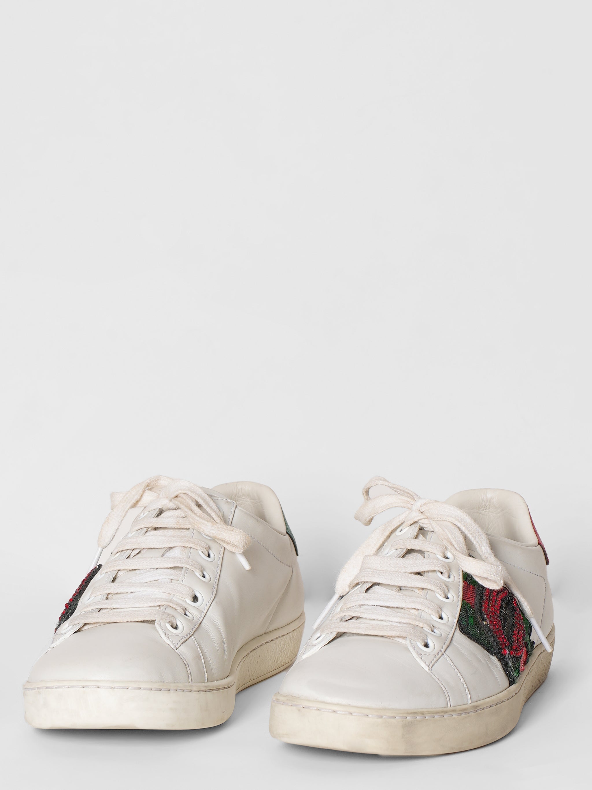 Gucci Lip Embroidered Shoes