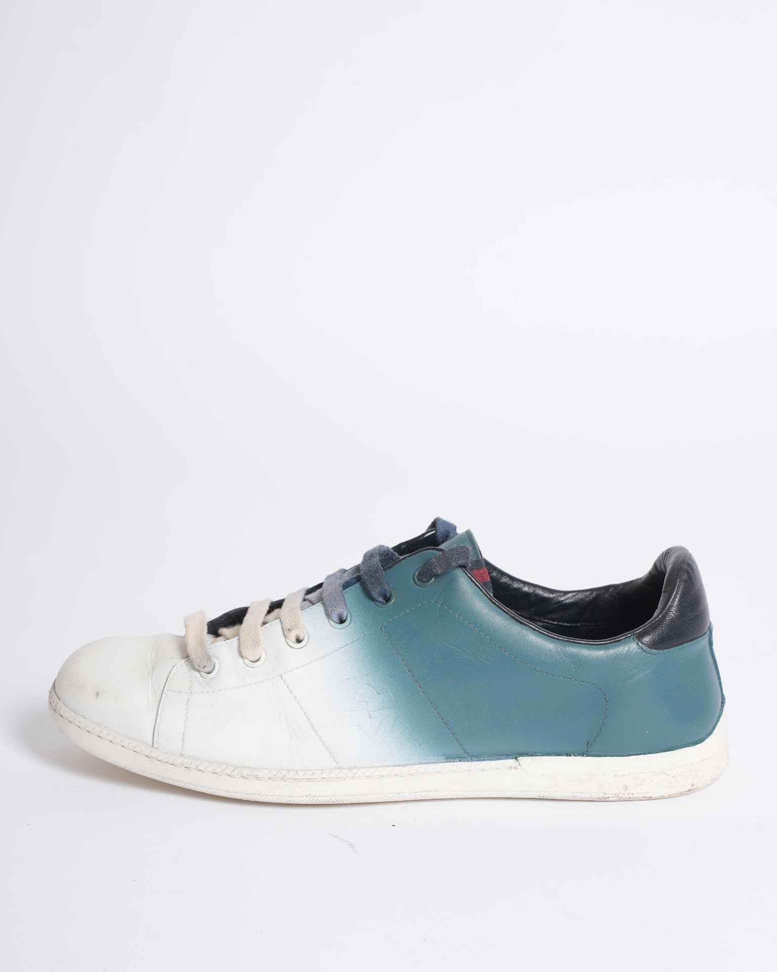 Gucci blue ombre leather low top sneakers.