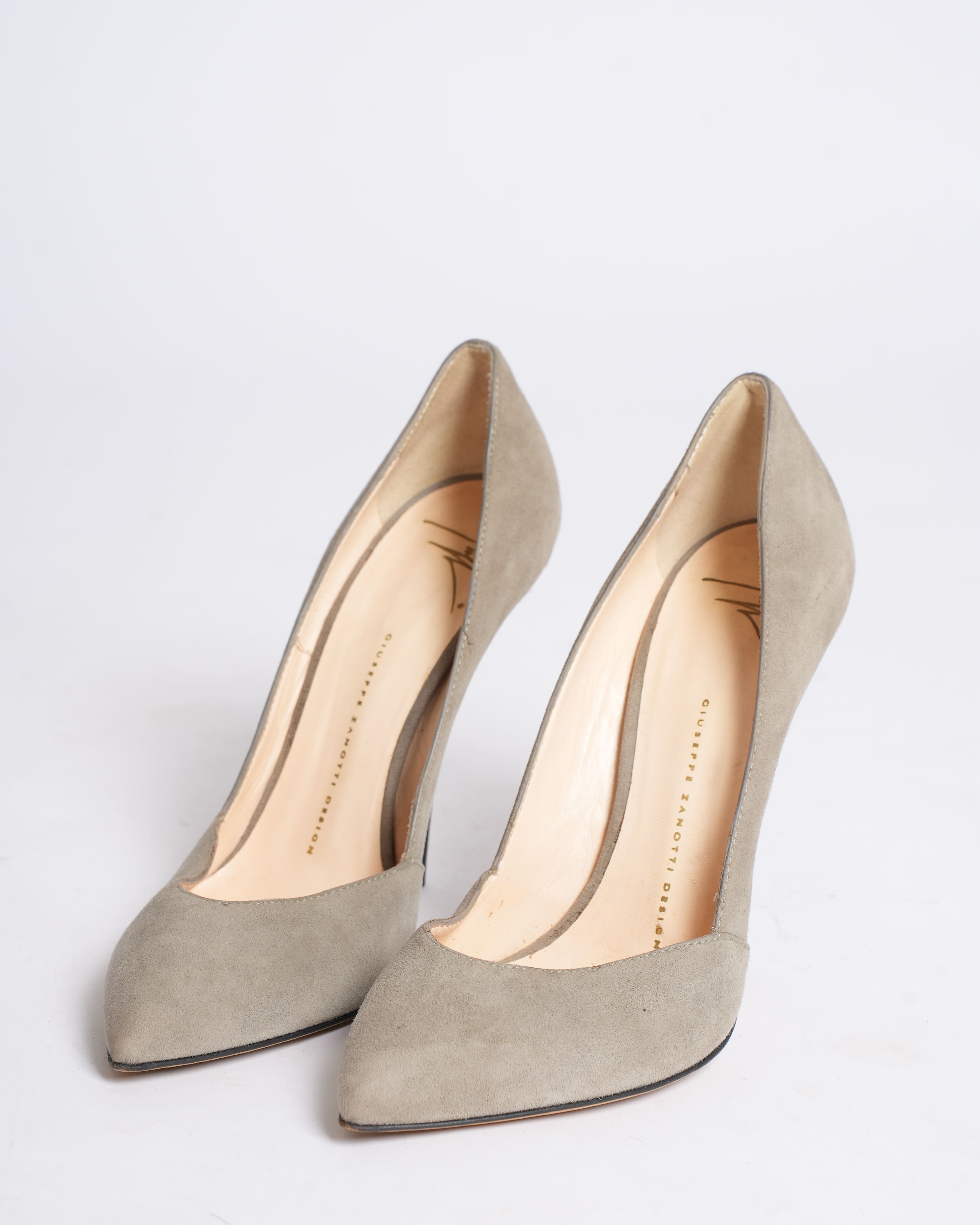 Giuseppe Zanotti Suede Pumps
