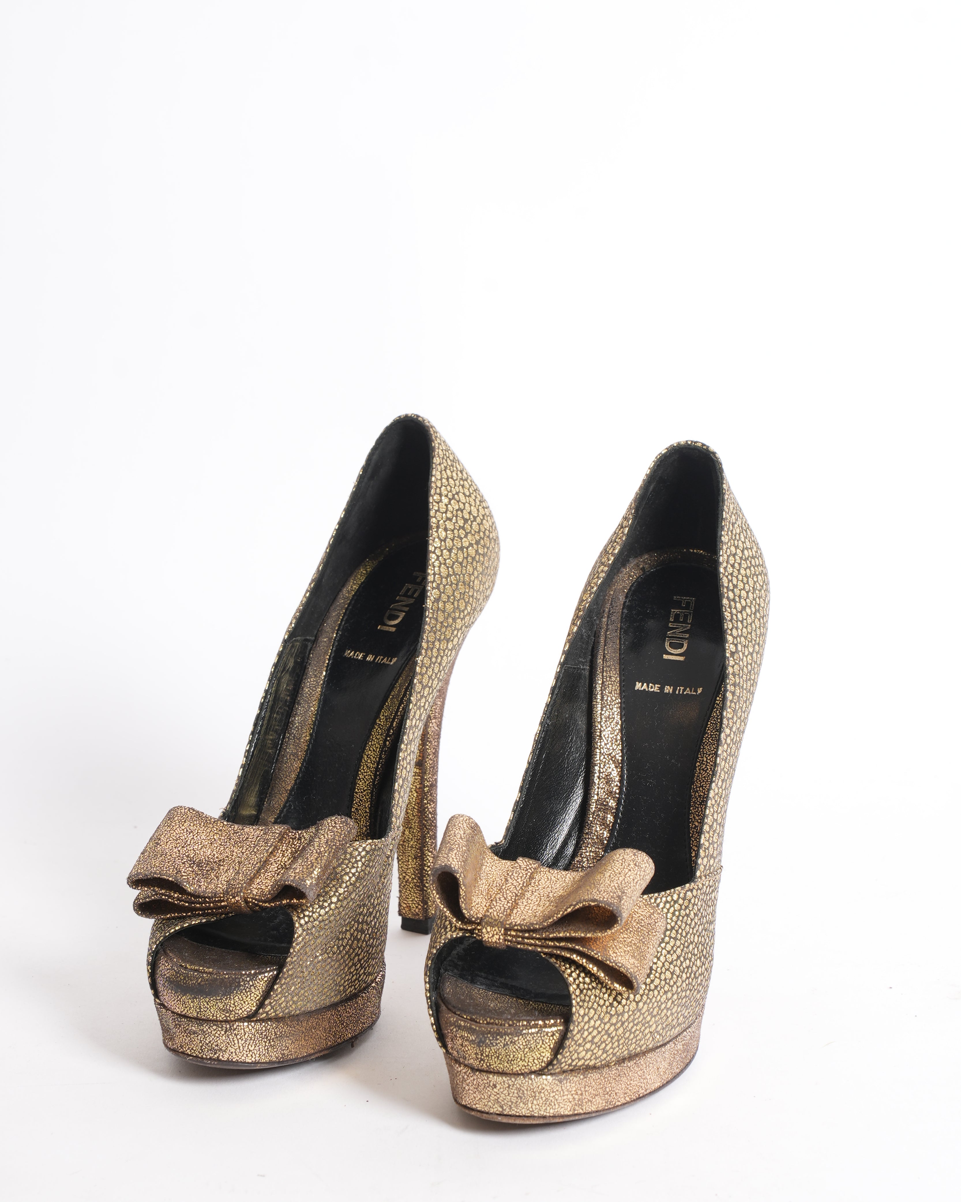 Fendi metallic golden platform pumps