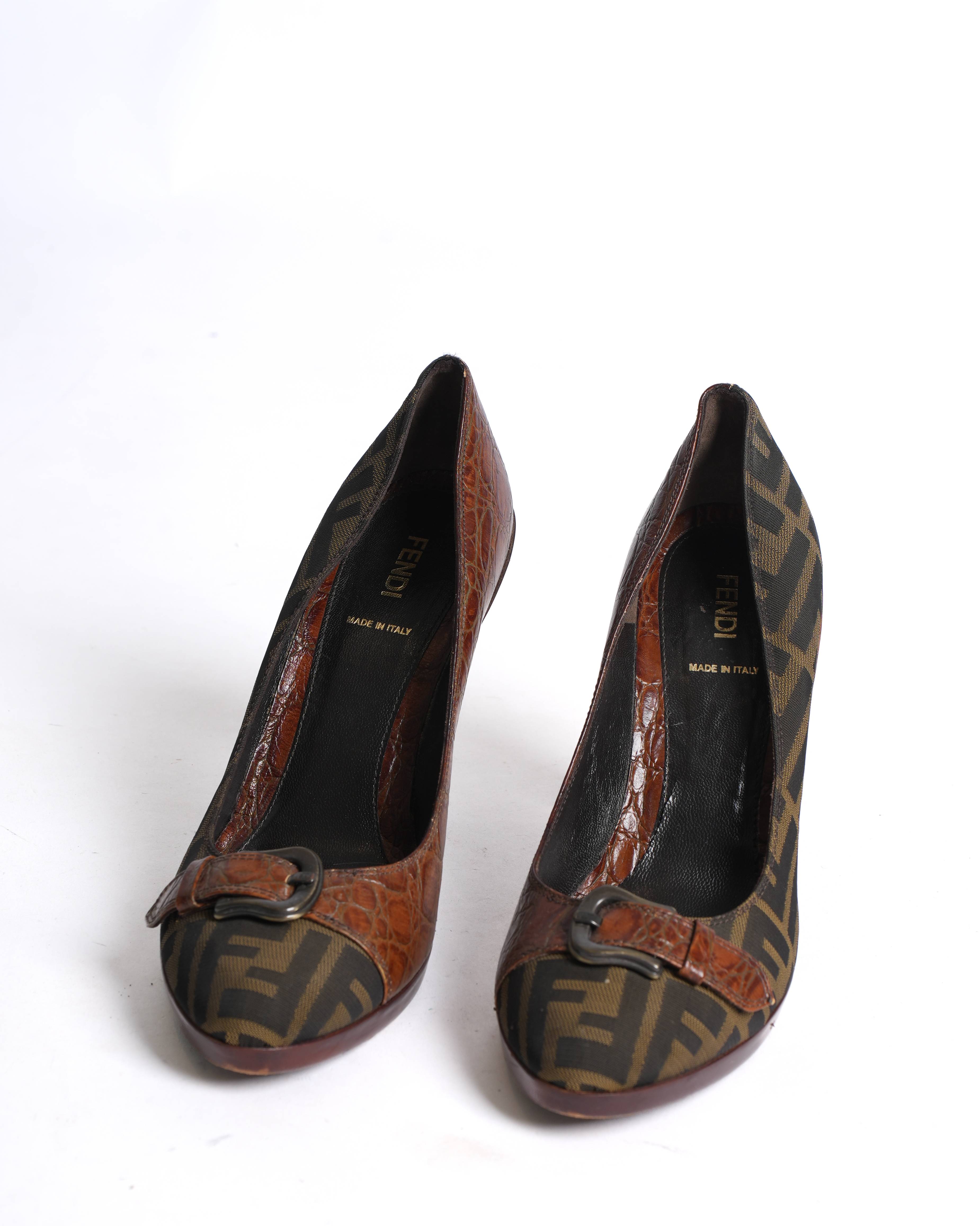 Fendi Zucca Pumps In Brown