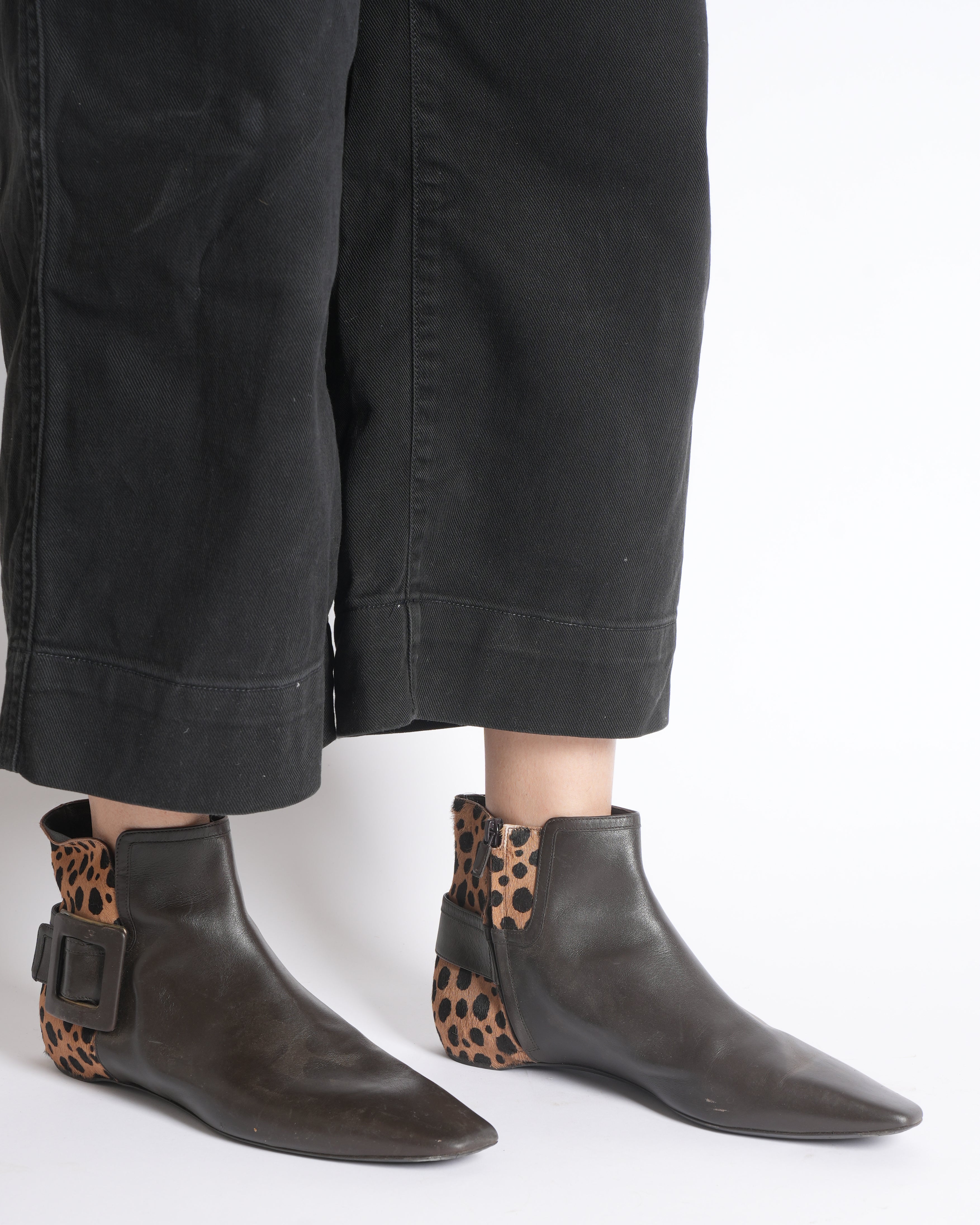 Roger Vivier Boots in Brown