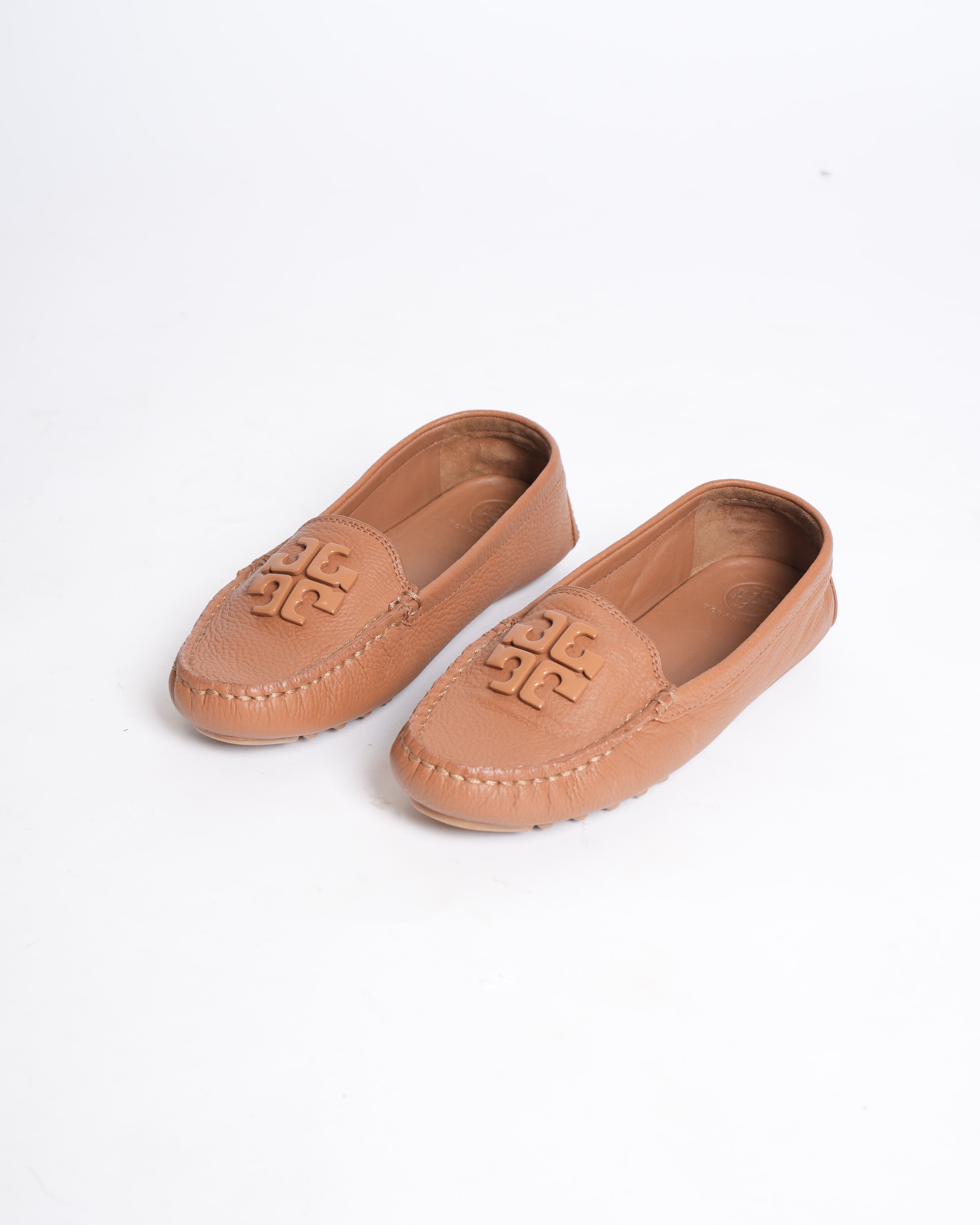 New Tory Burch Women’s Loafers in Tan