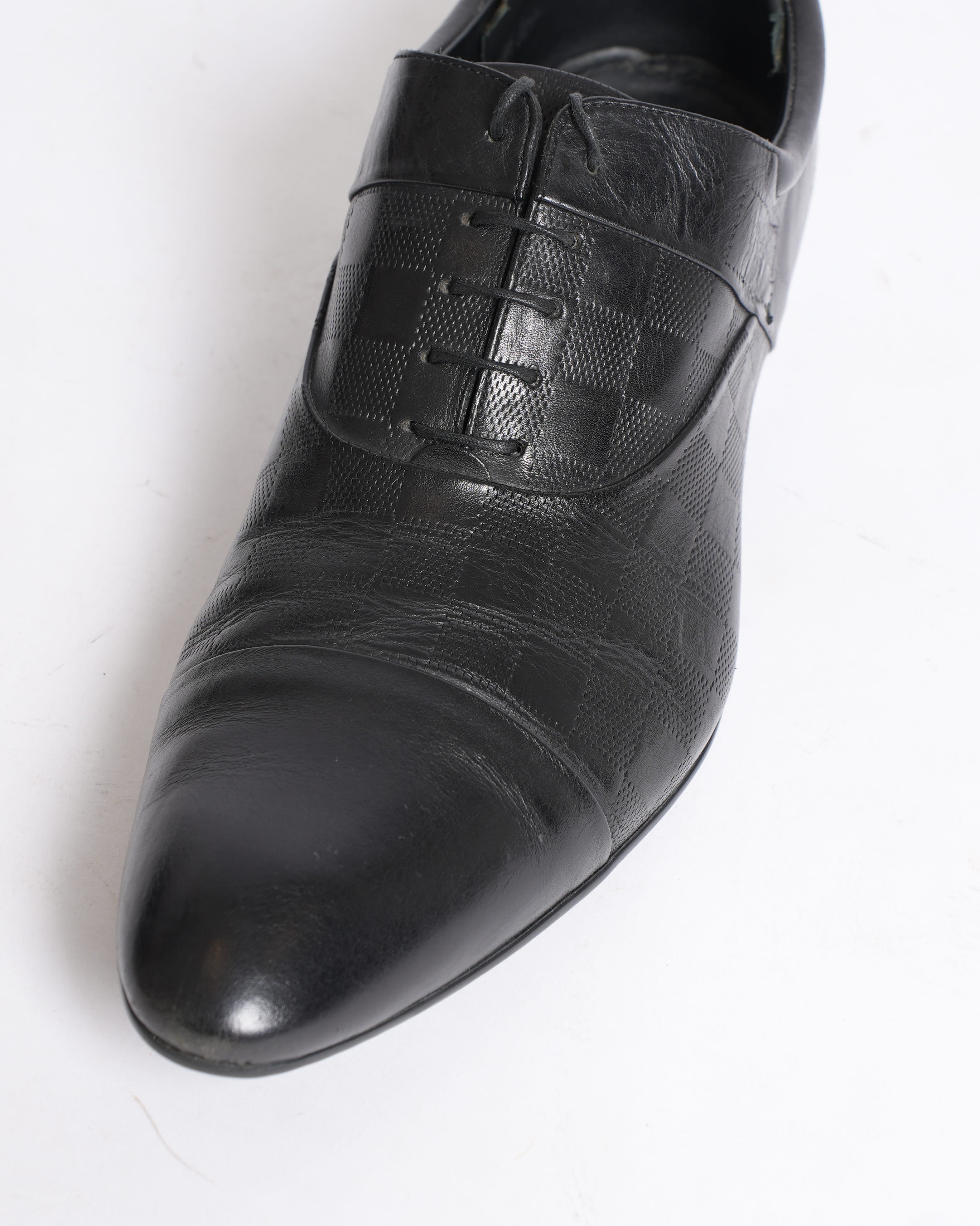 Louis Vuitton men's black lace-up formal shoes