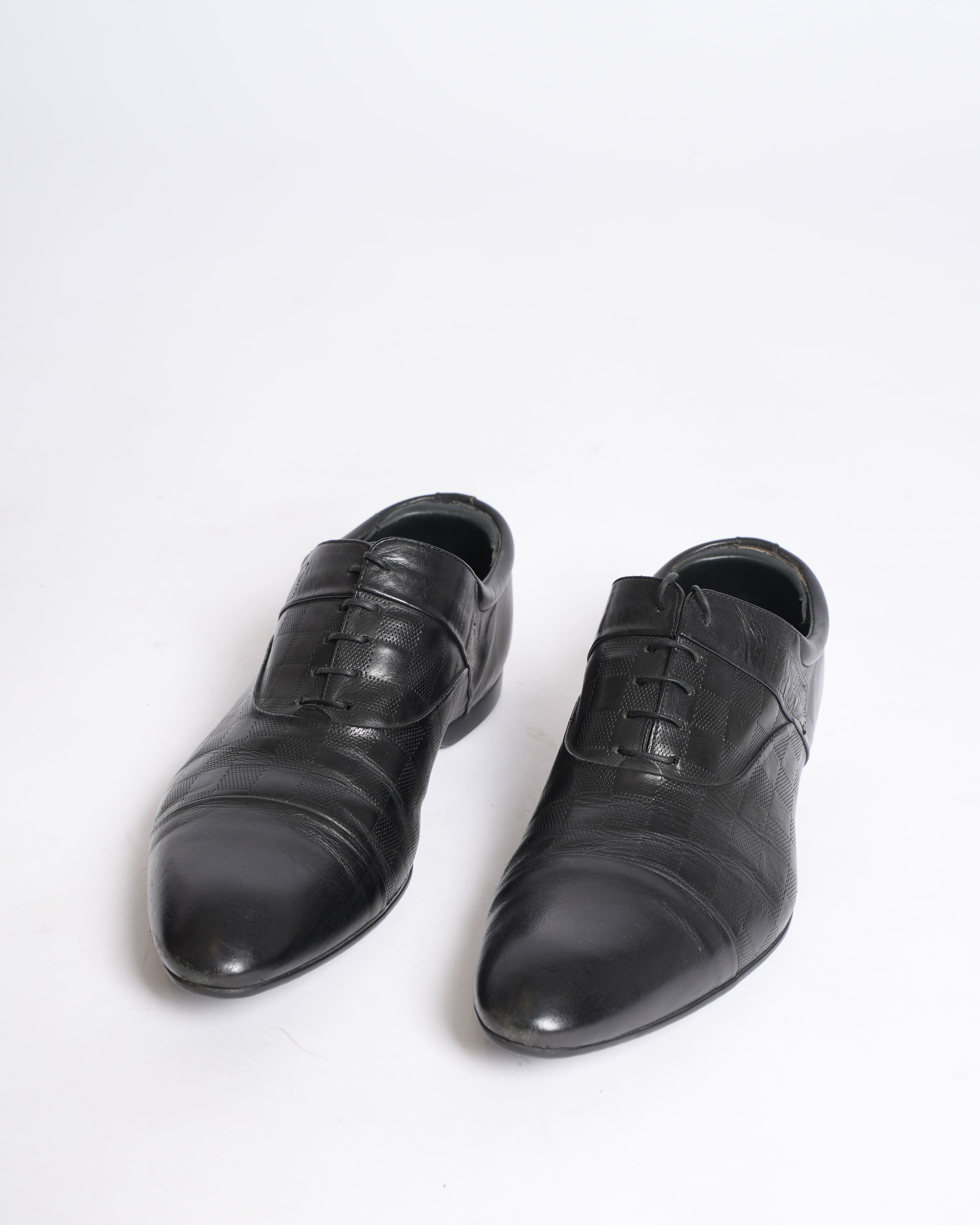 Louis Vuitton men's black lace-up formal shoes
