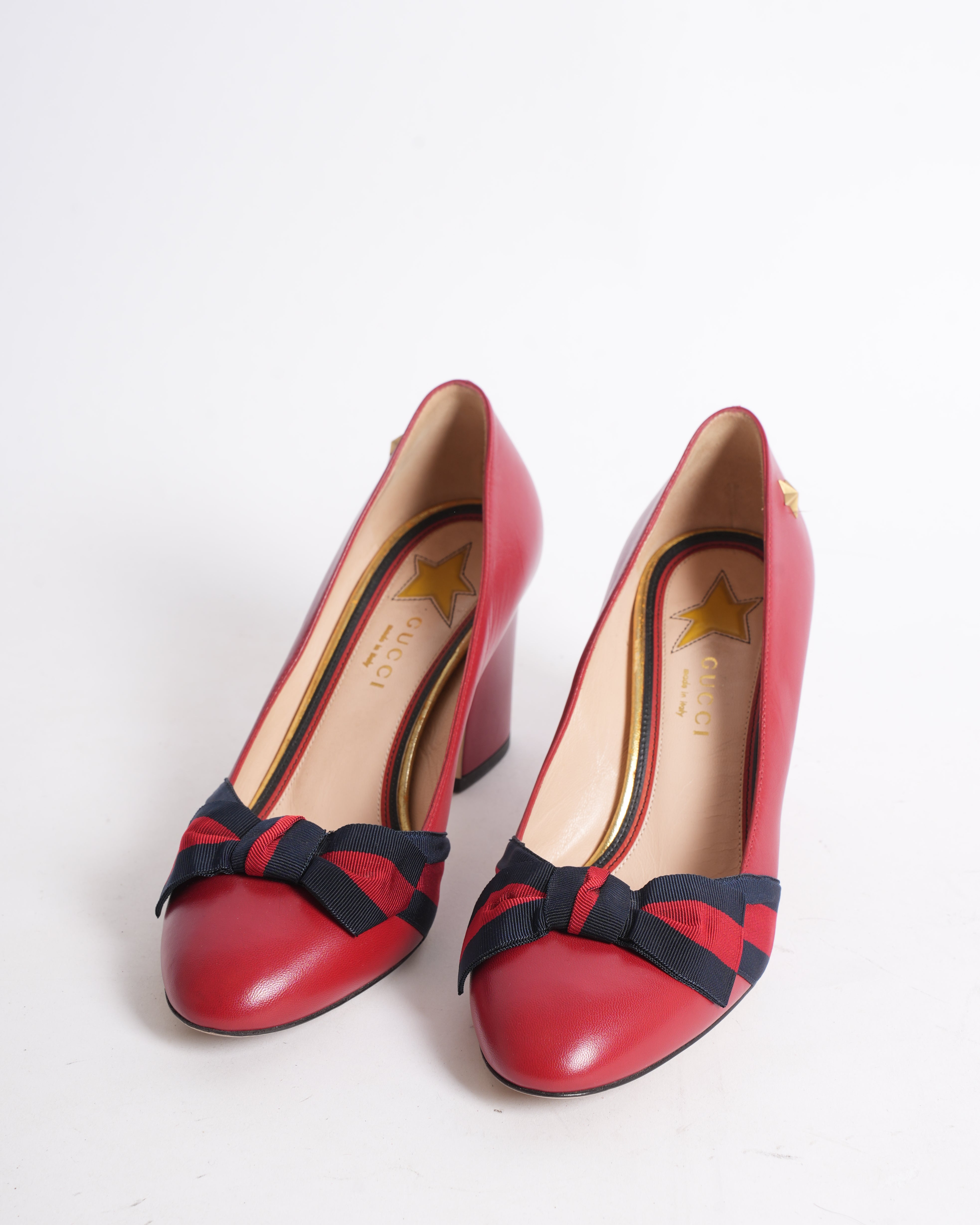 Gucci Pumps In Red With Bow Detailing