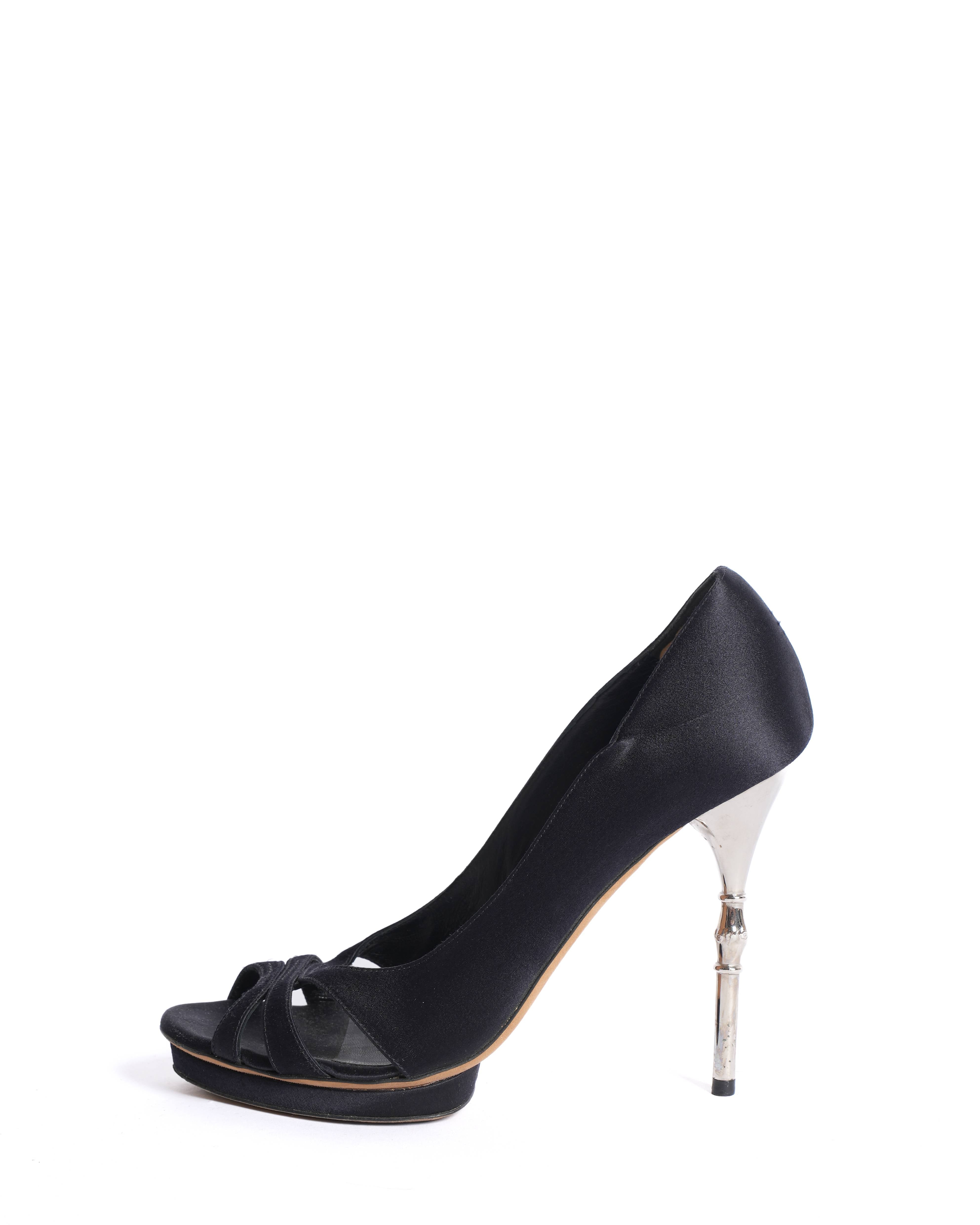 Gucci black satin With Silver Bamboo metal heel pumps