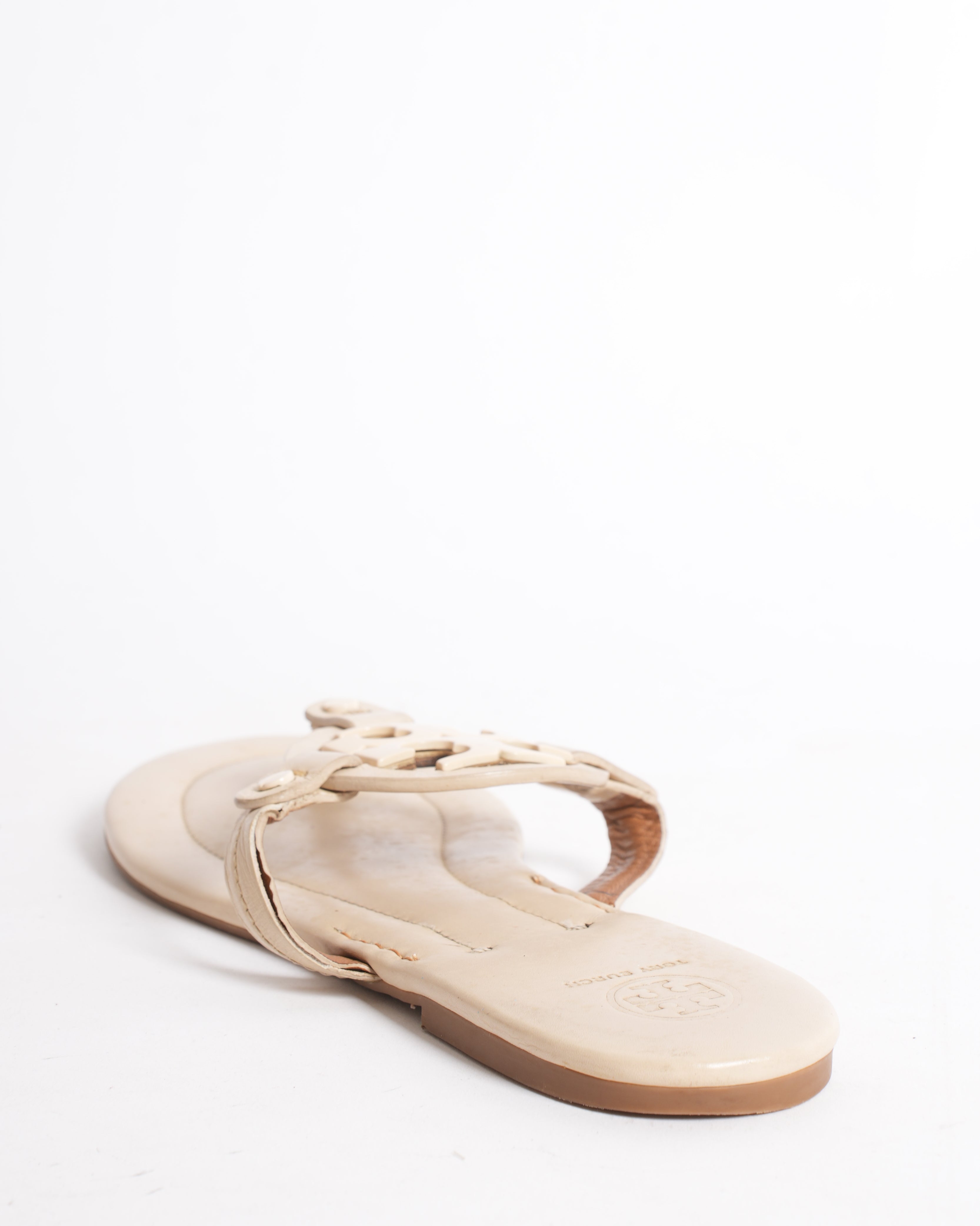 Tory Burch Logo Flats In The Shade Of Cream