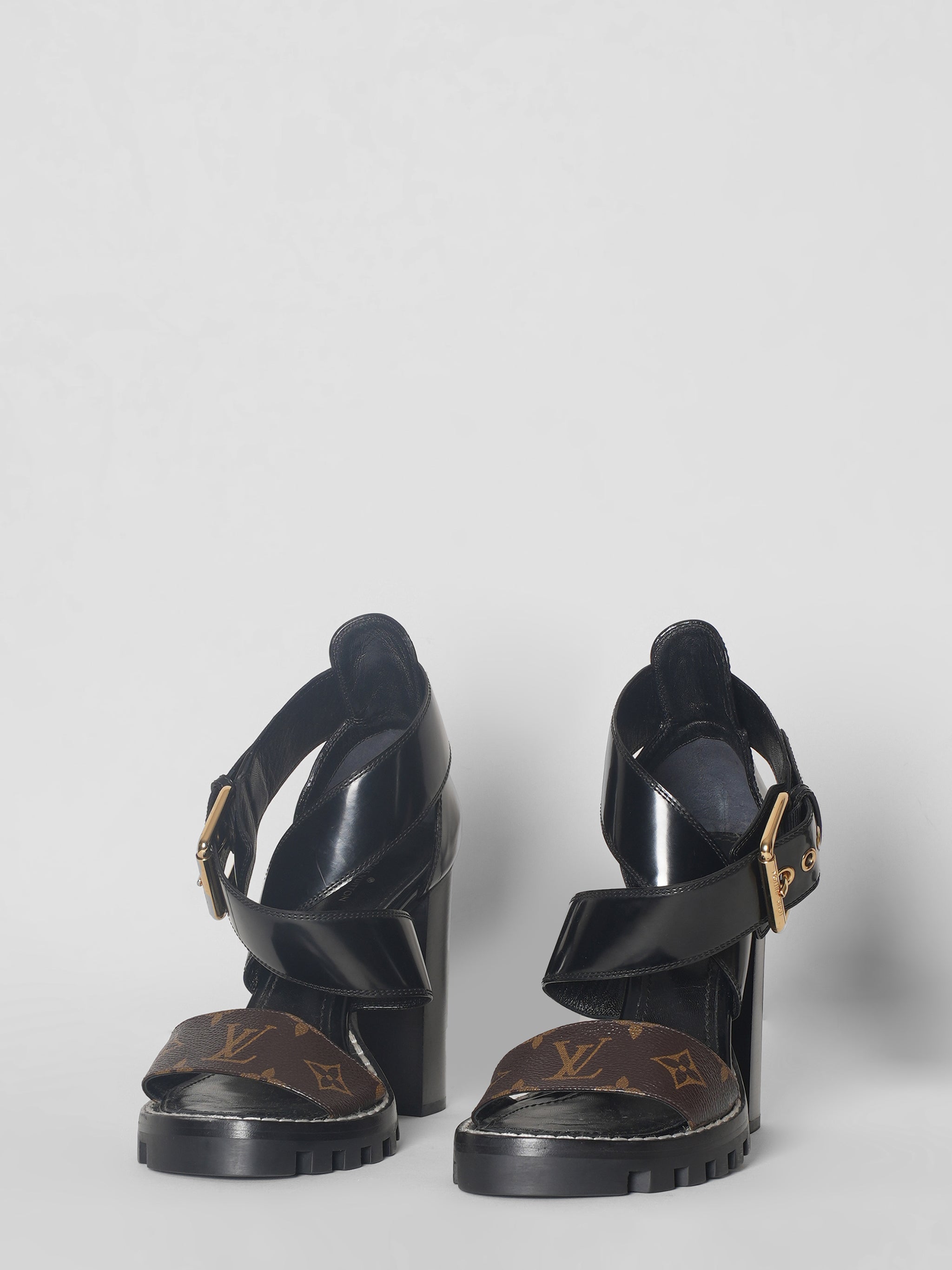 New Louis Vuitton Monogram Patent Leather Cross Strap Sandals