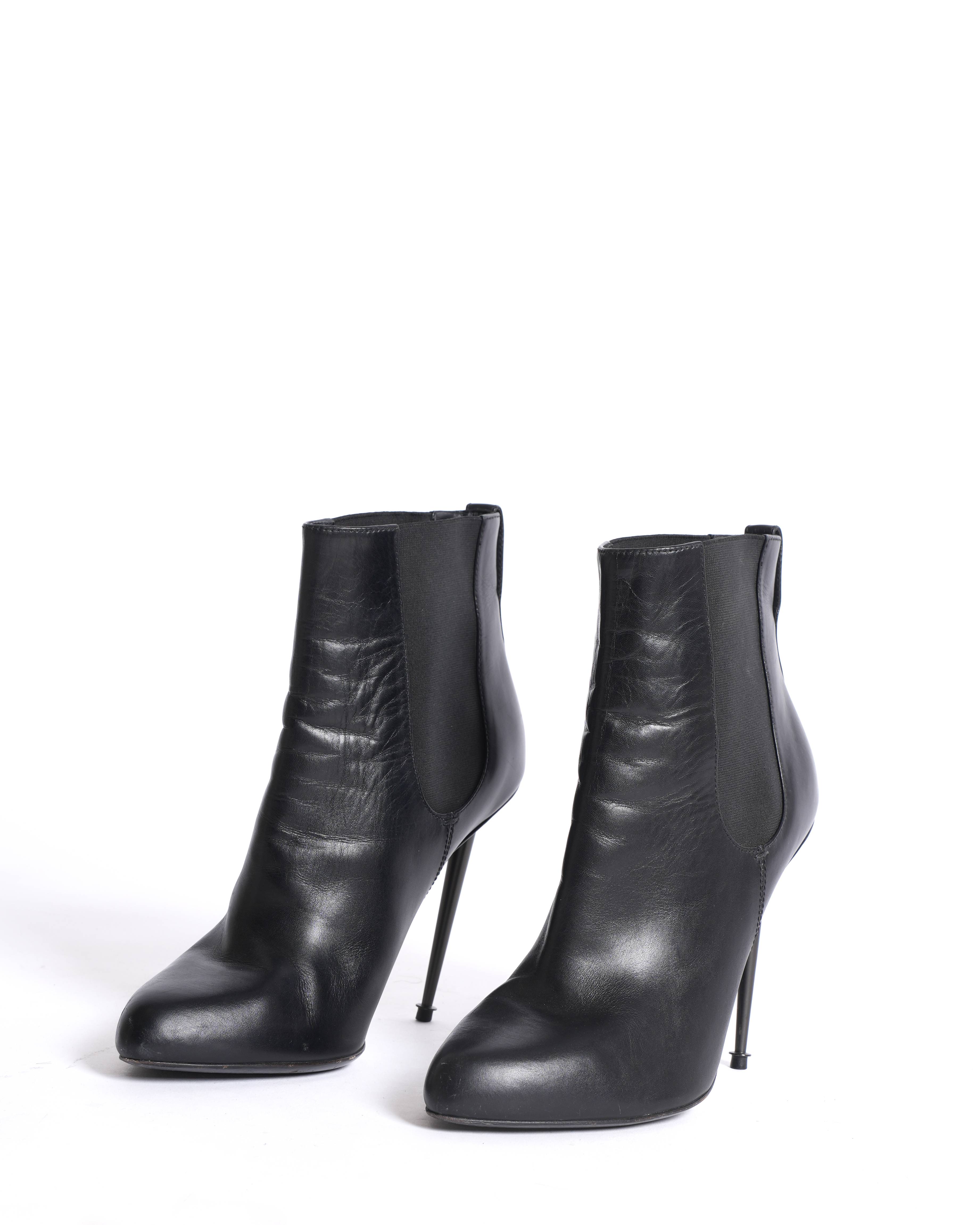 Tom Ford Nappa leather gun metal ankle boots