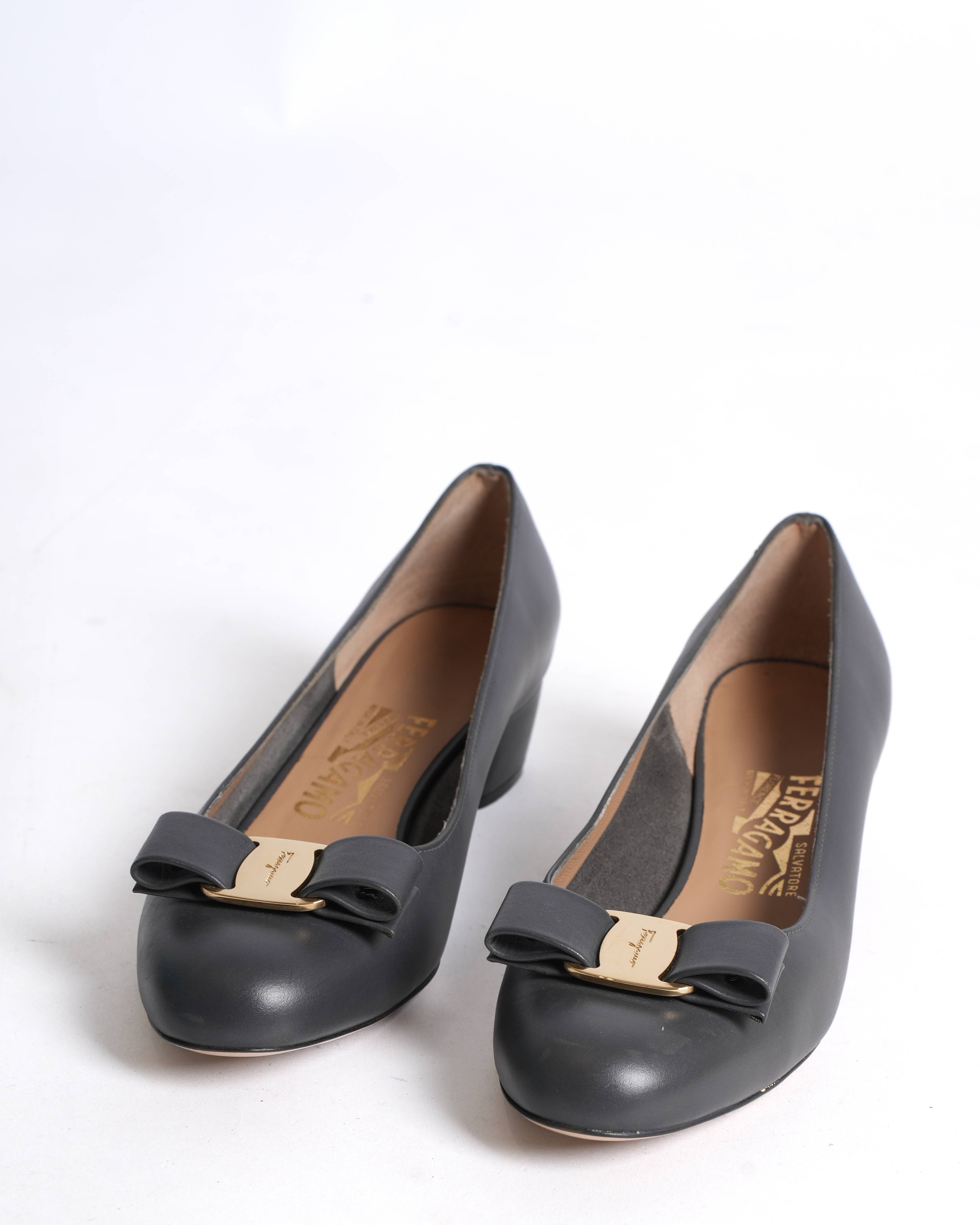 Salvatore Ferragamo vara bow ballet pumps