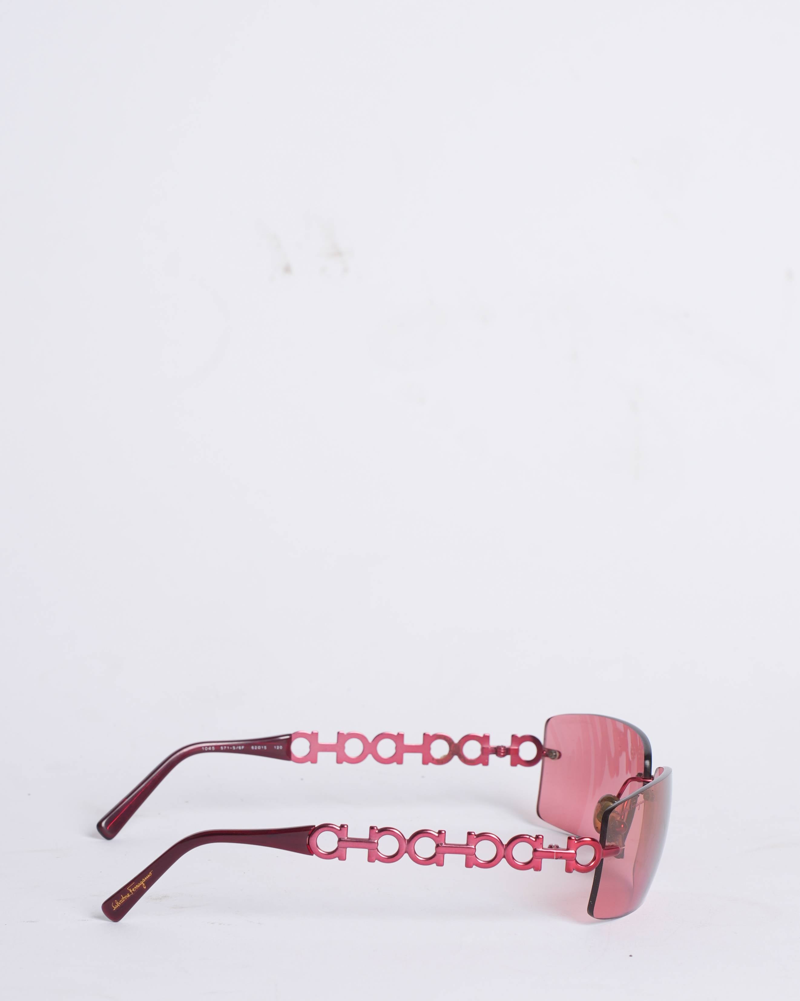 Salvatore Ferragamo Vintage Rectangular Sunglasses In Red