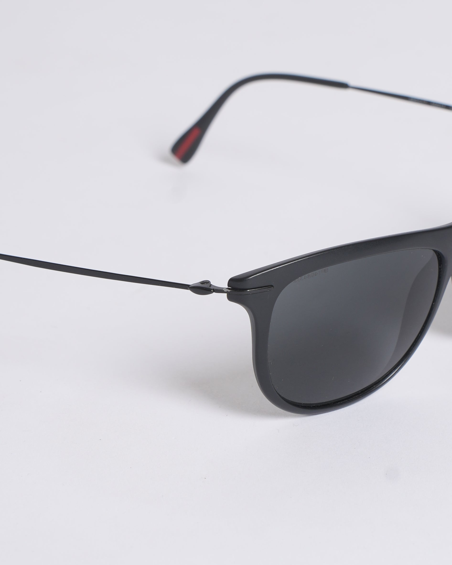 Prada Women's Sunglasses With Matte Look On The Frame