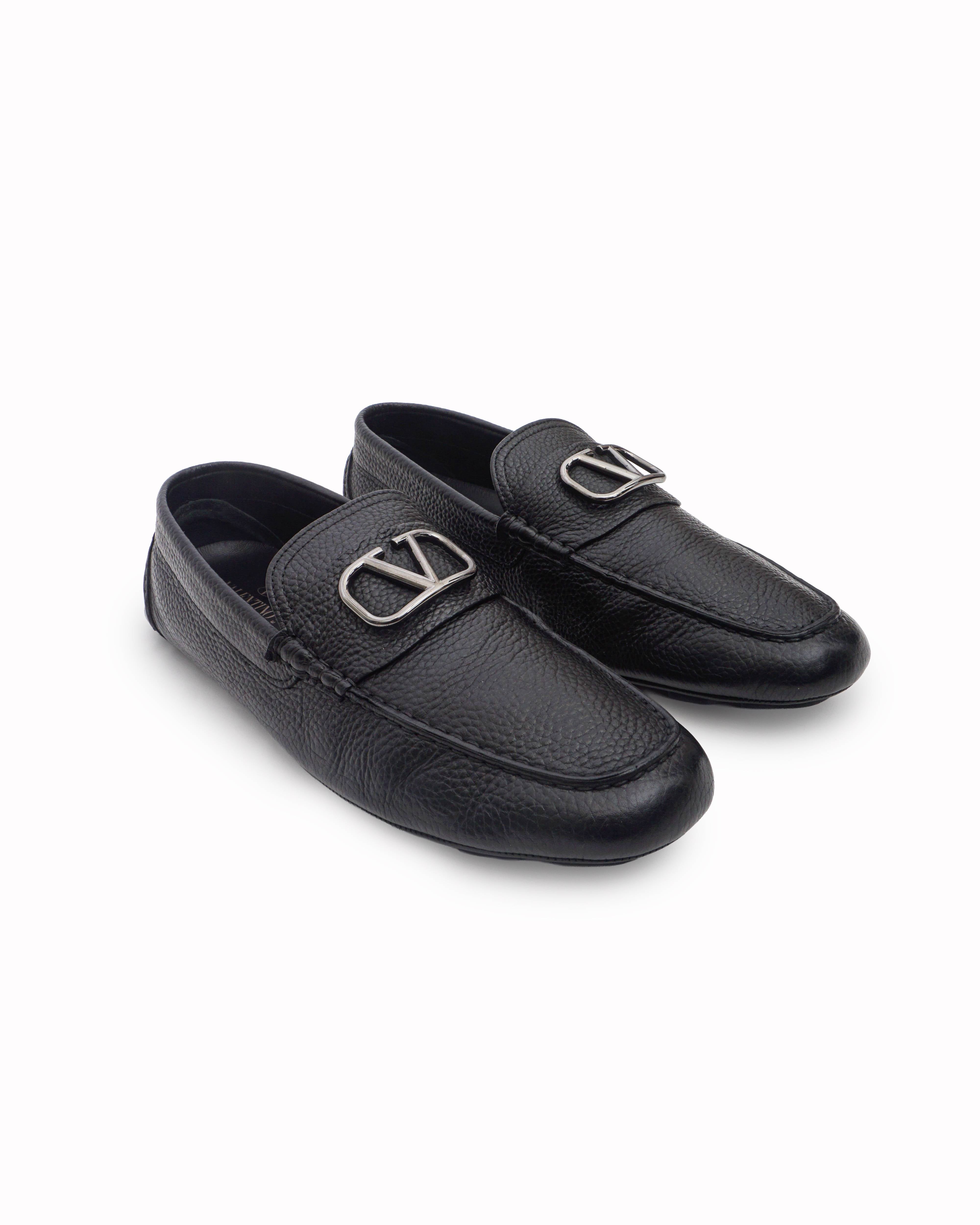 Valentino Garavani Black Grained Leather VLogo Driver Loafers