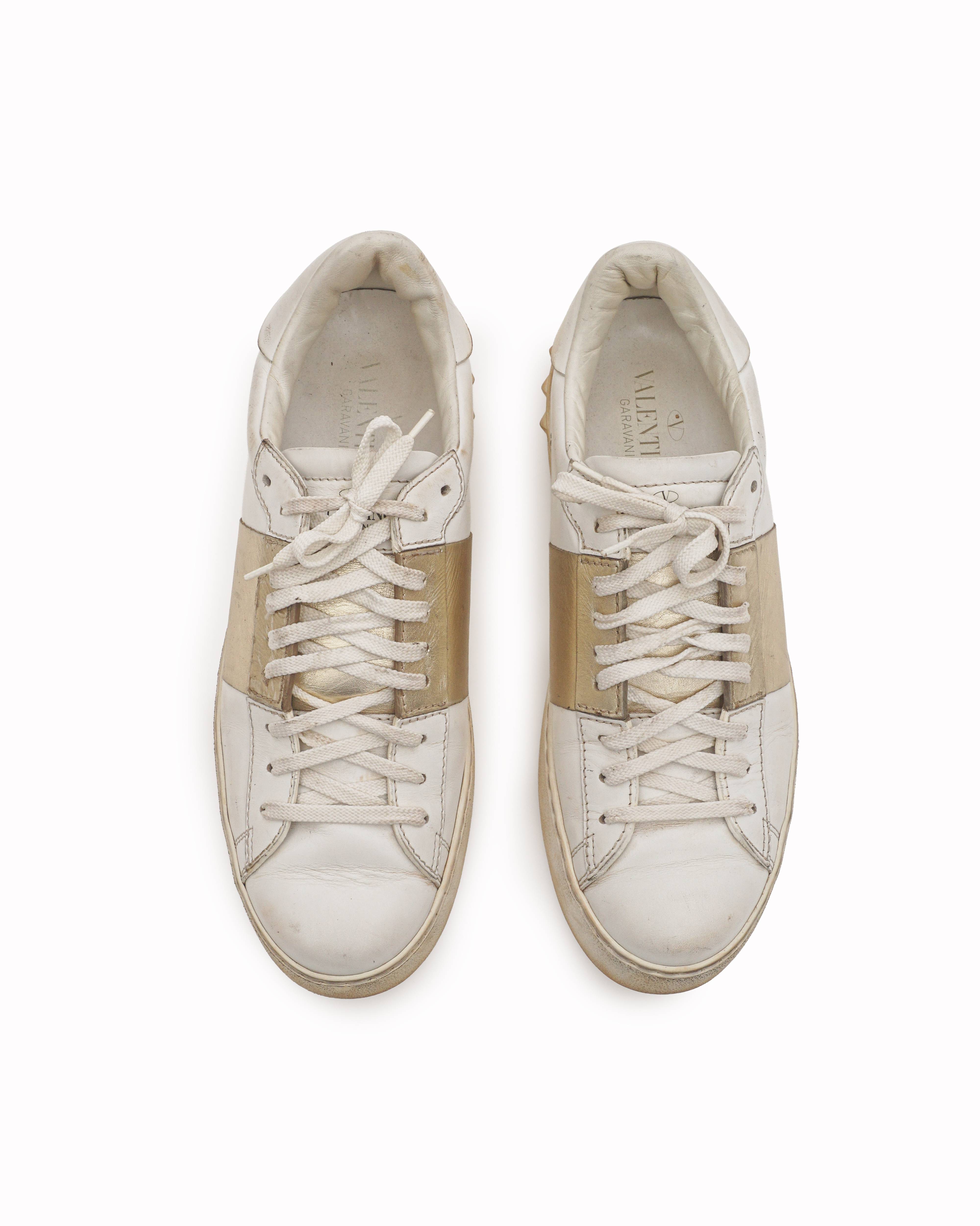 Valentino White Leather Rockstud Low Top Sneakers