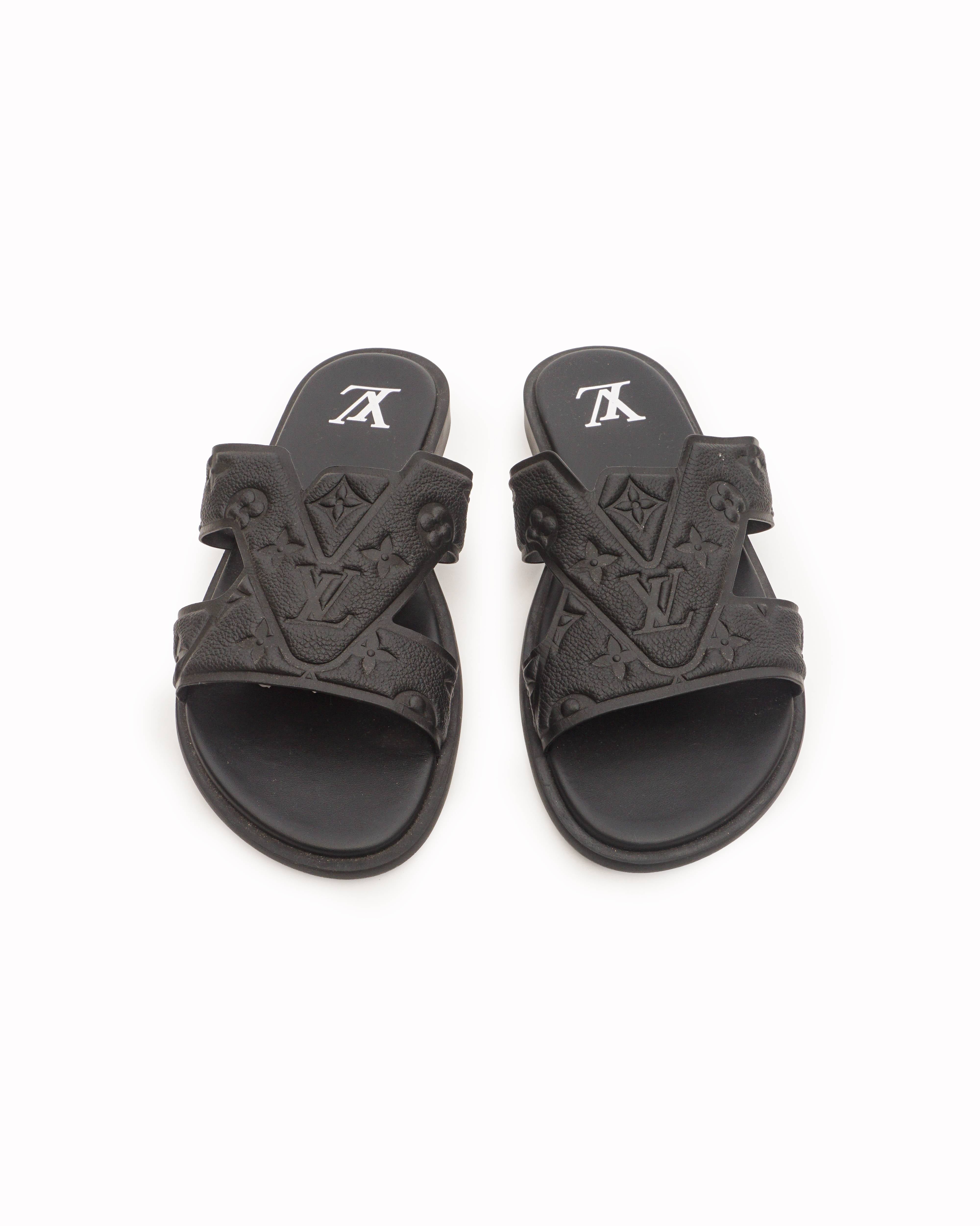 Louis Vuitton Black Monogram Empreinte Leather LV Oasis Mules