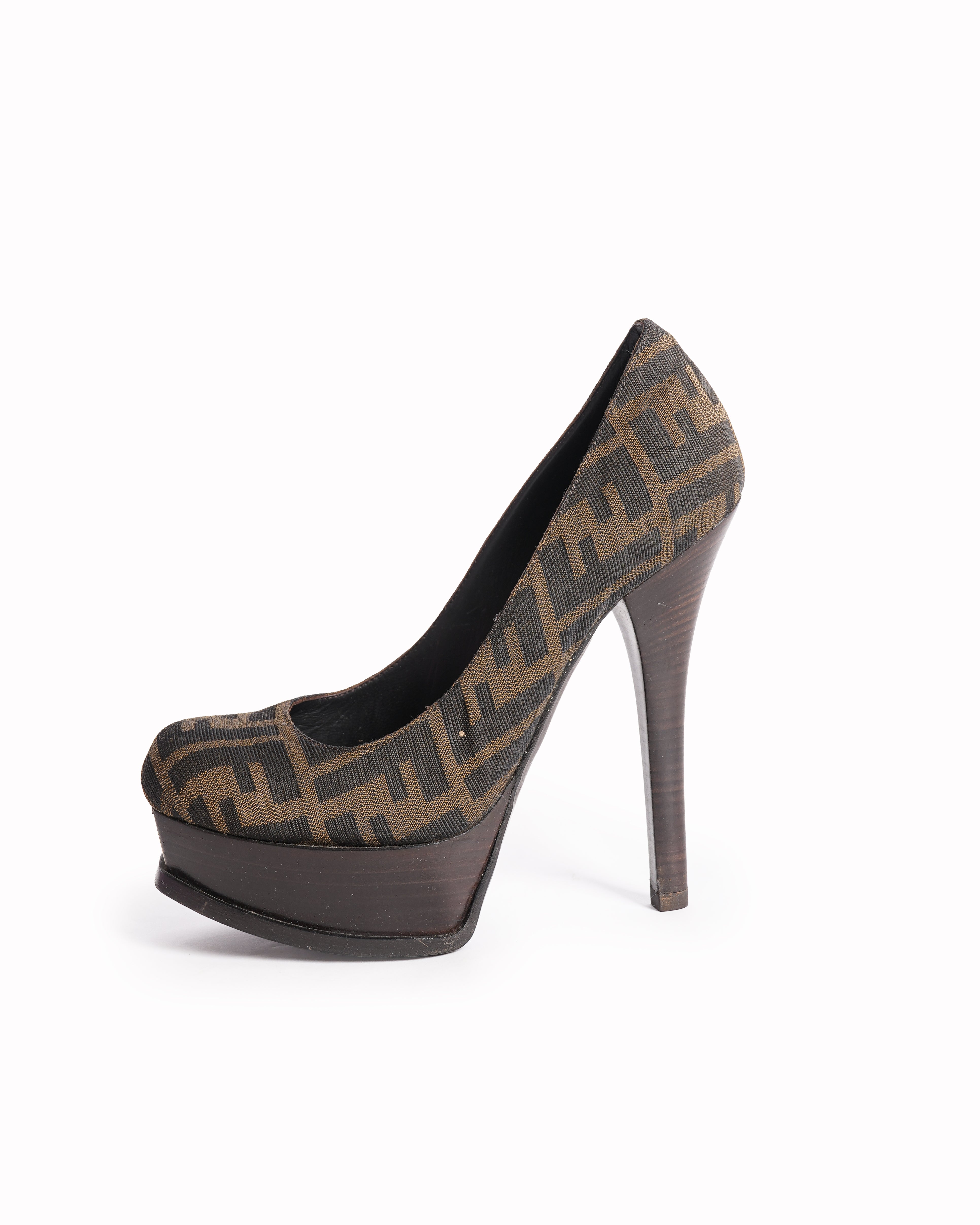 Fendi Zucca print pumps
