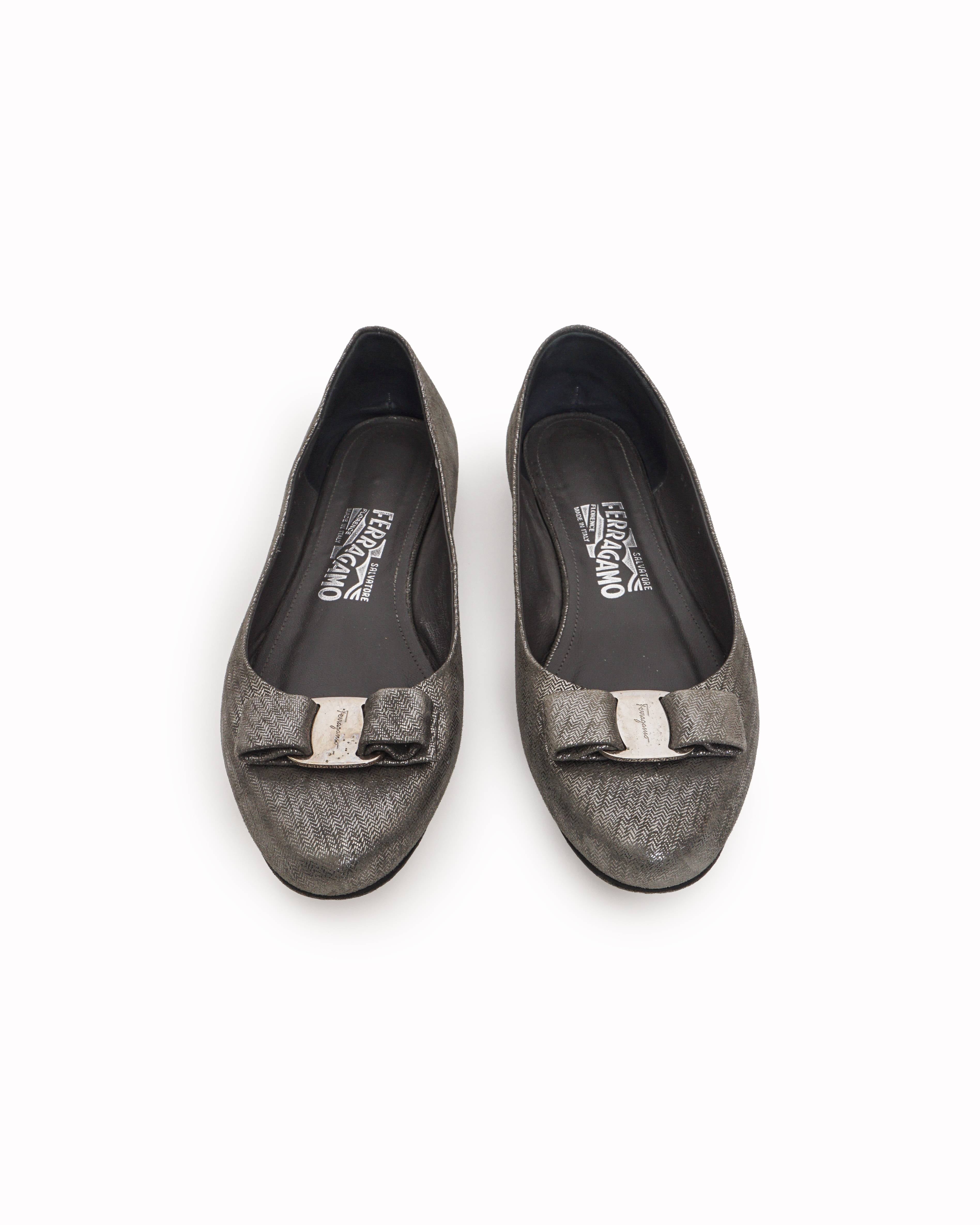 Salvatore Ferragamo Grey Metallic Vara Ballet Flats