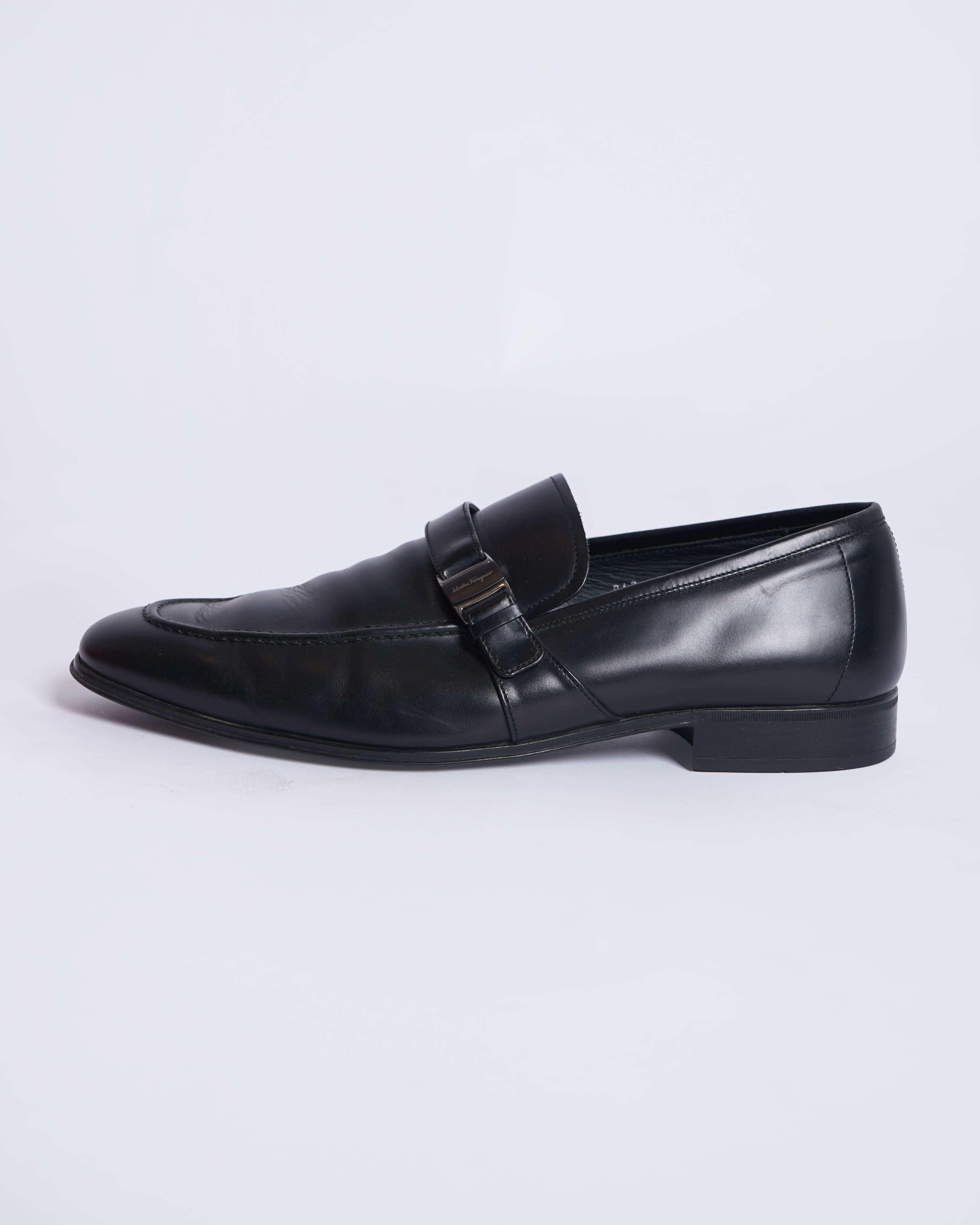 Salvatore Ferragamo Men’s Loafers in classic black leather
