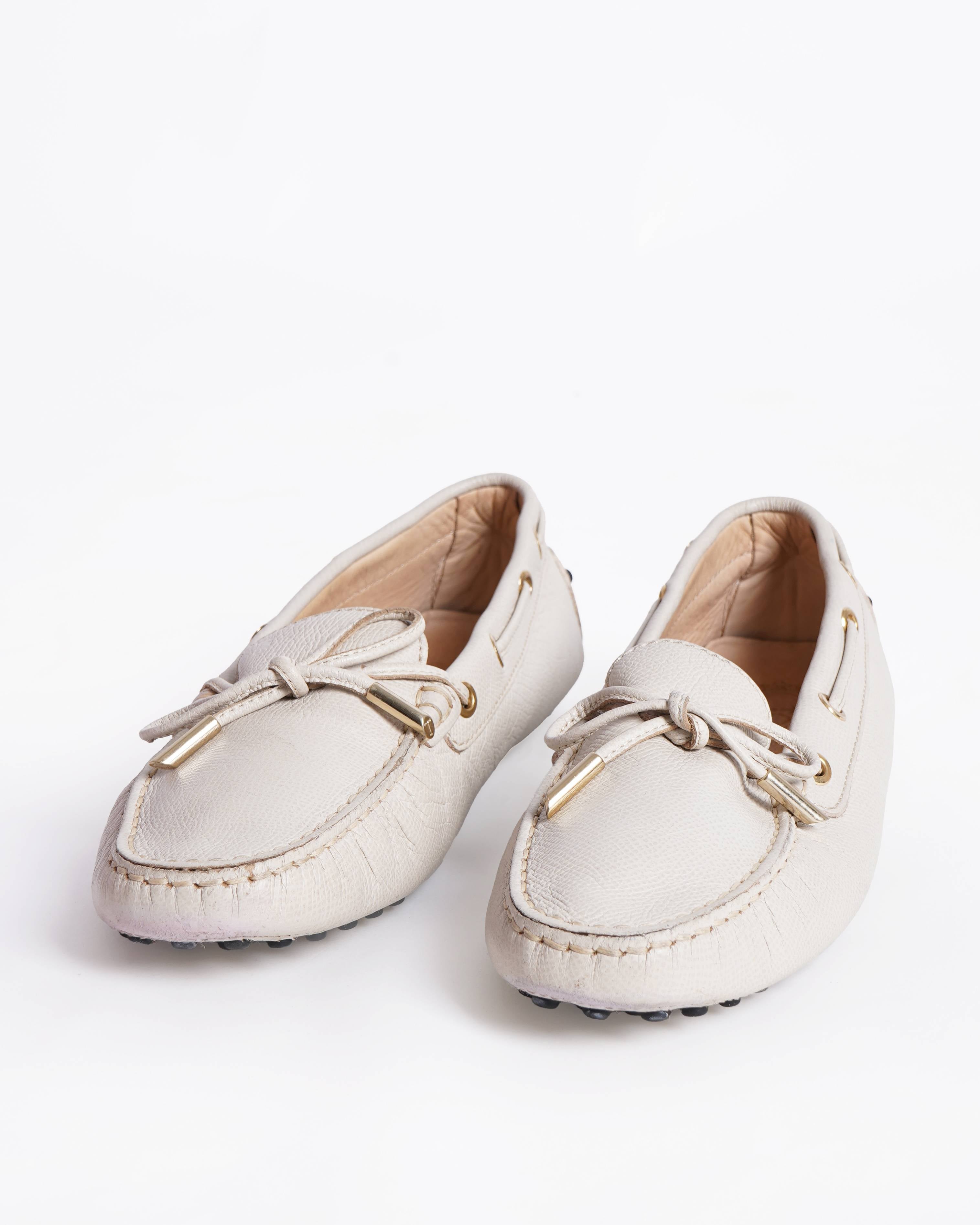 Tod's Off-White Gommino Driving Loafers