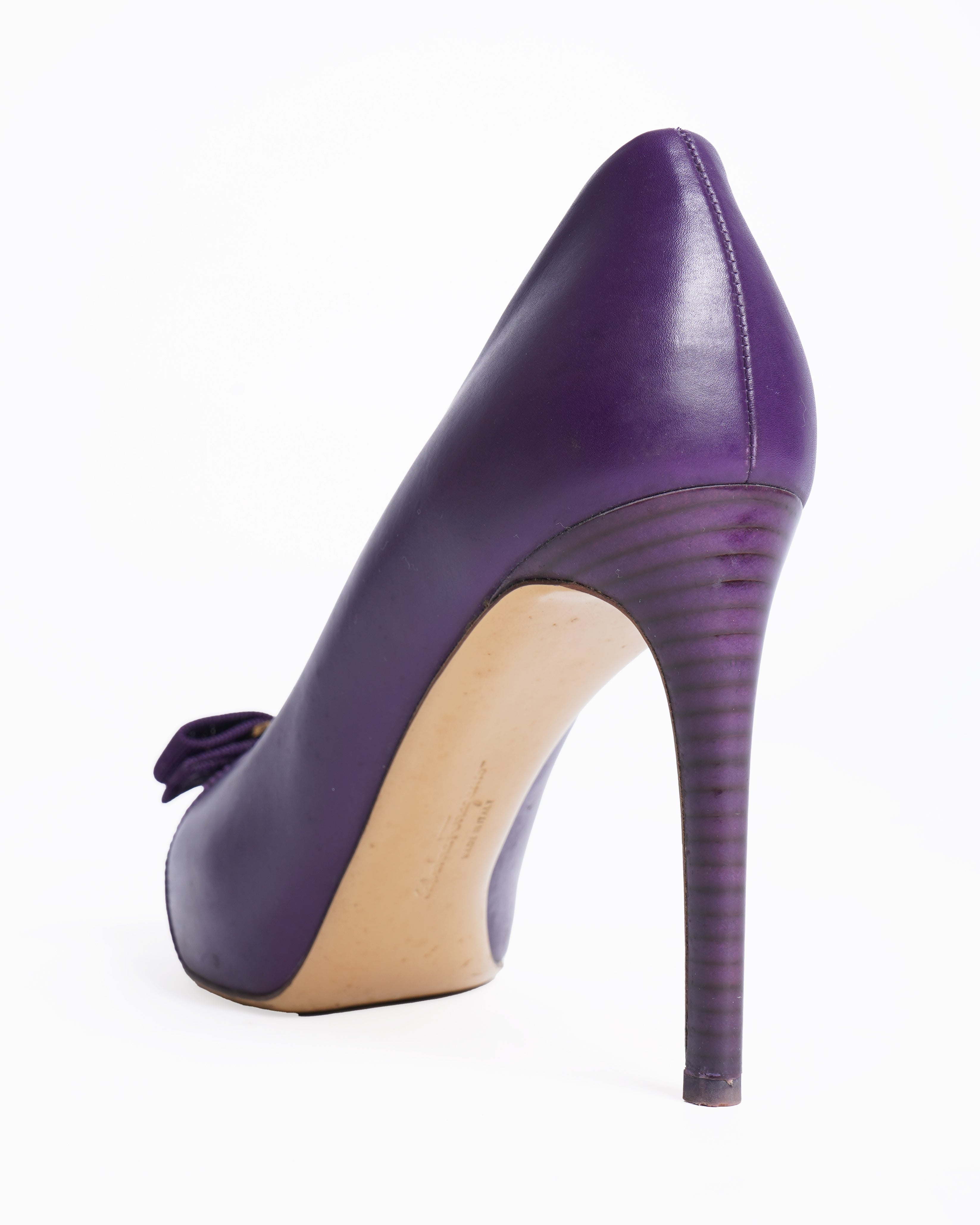 Salvatore ferragamo peep toe vara bow heels