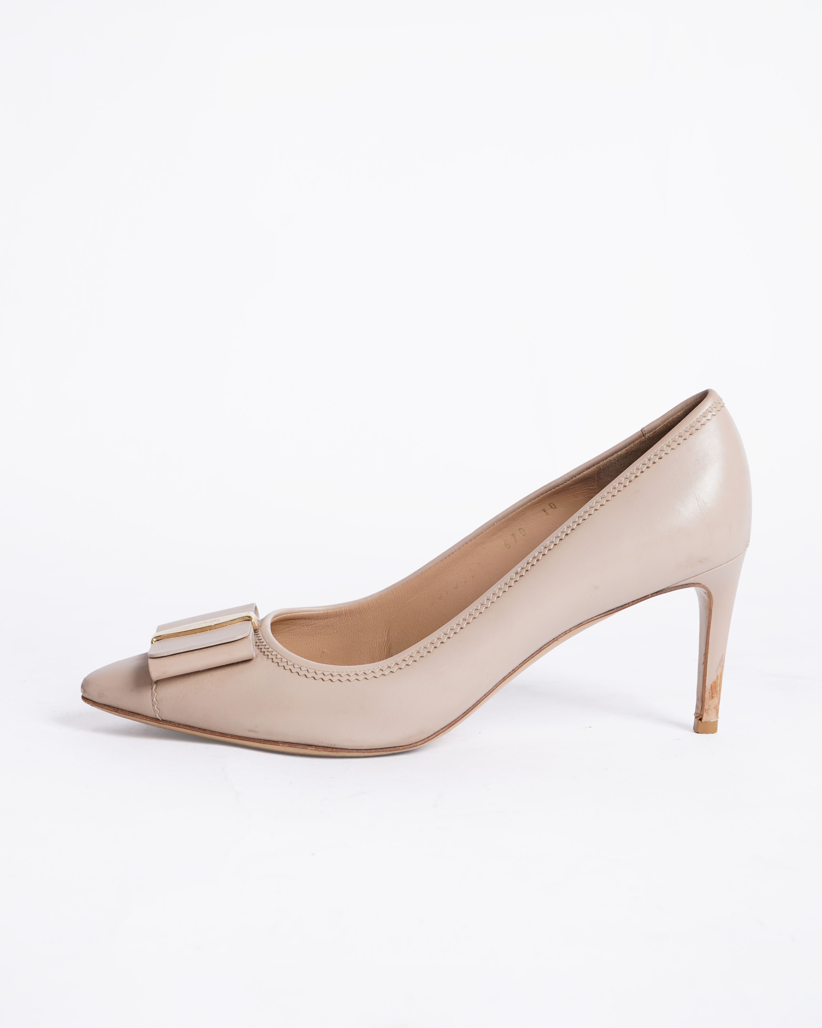 Salvatore Ferragamo Vara Bow Pumps With Pointy Toe