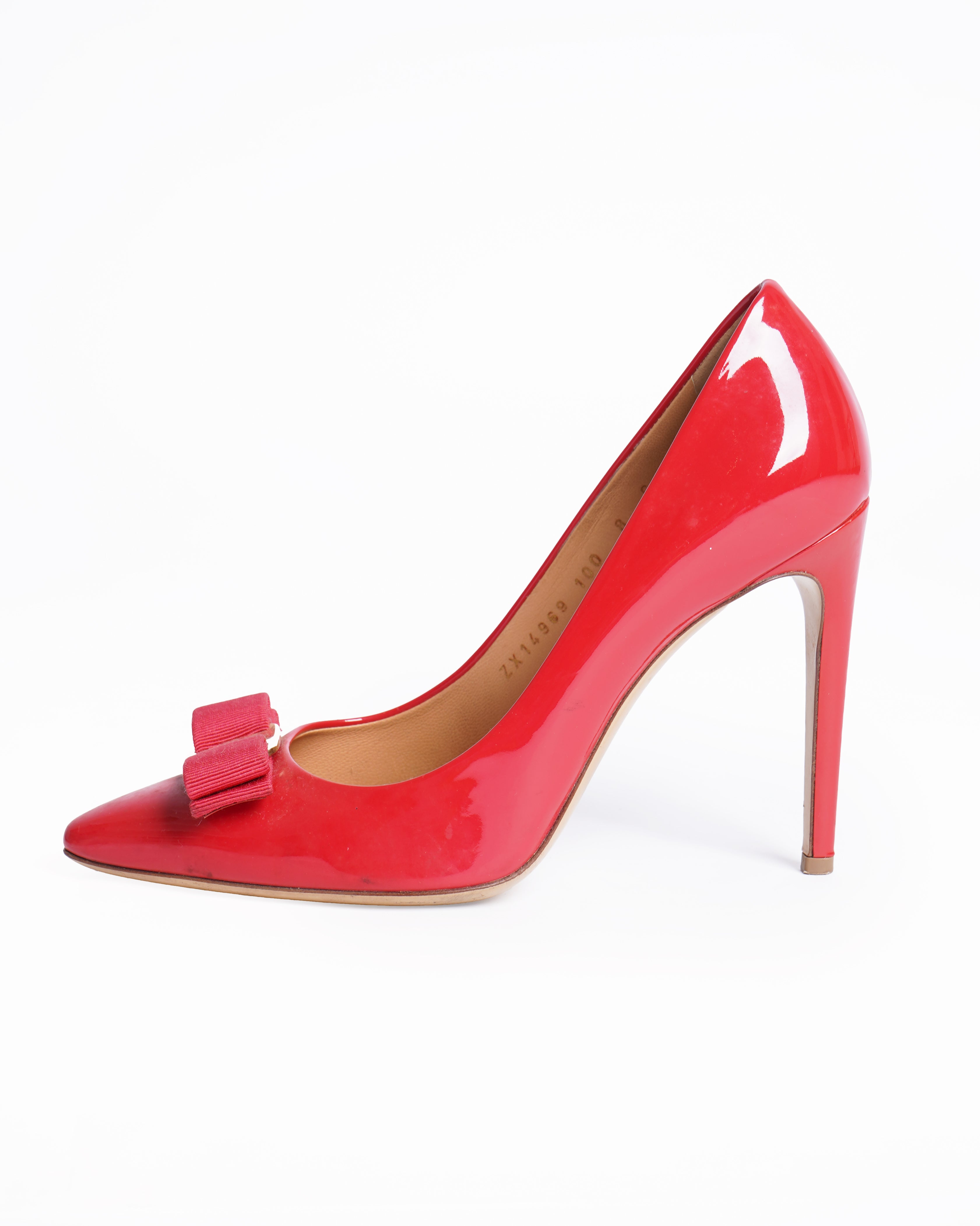 Salvatore ferragamo red patent vara bow heels