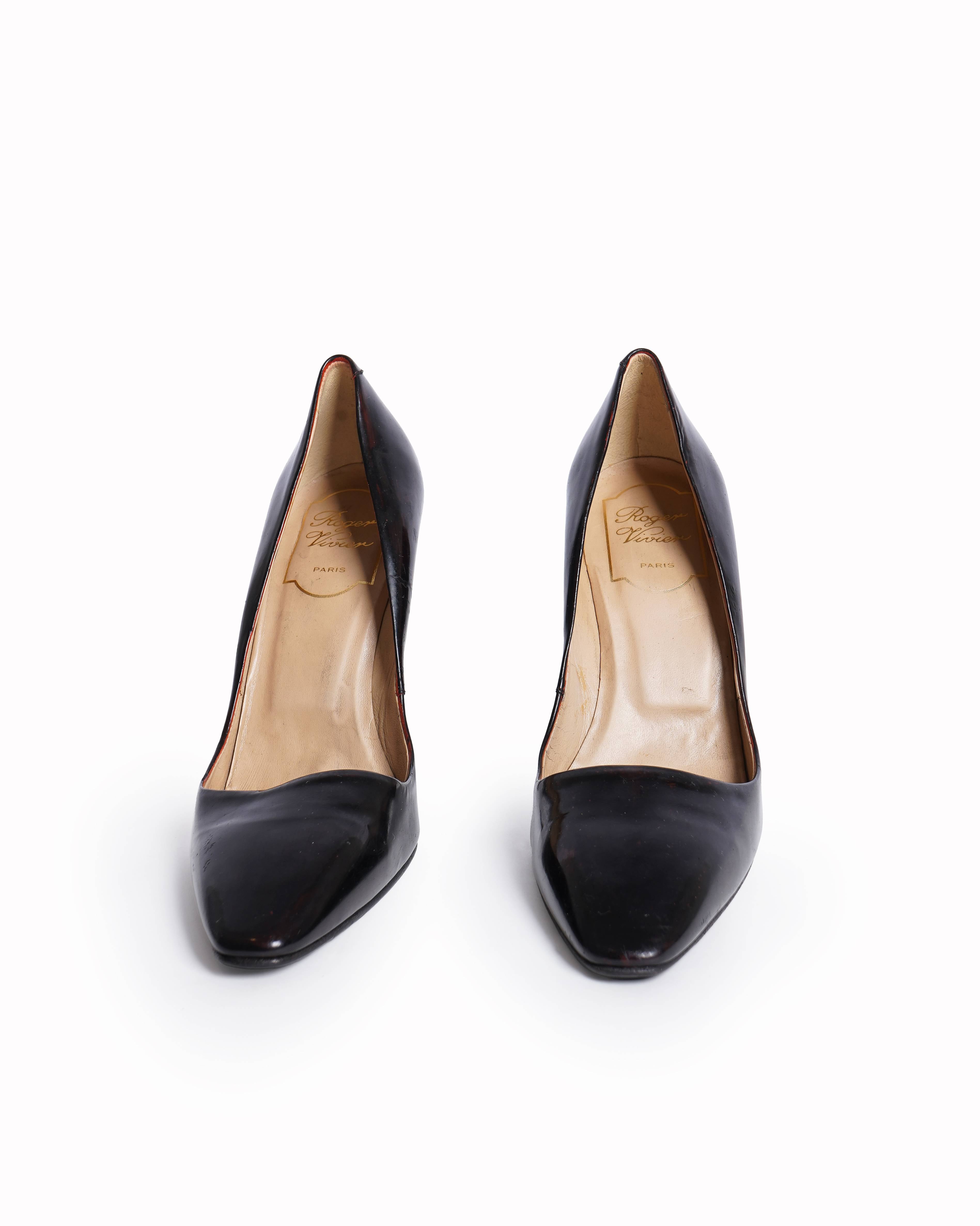 Roger Vivier Deformed heel Patent leather pumps Black