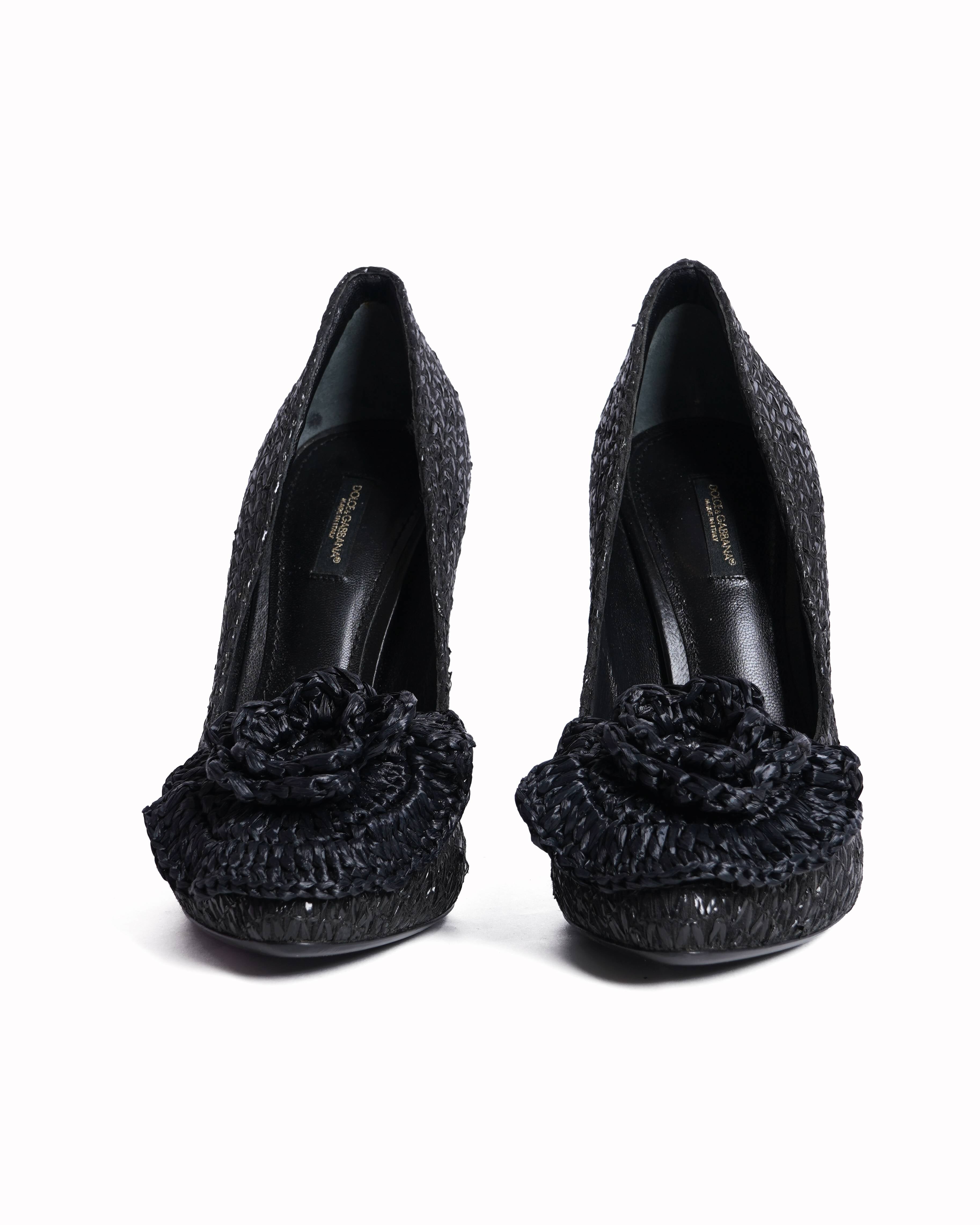 Dolce and gabbana black raffia rosette pumps
