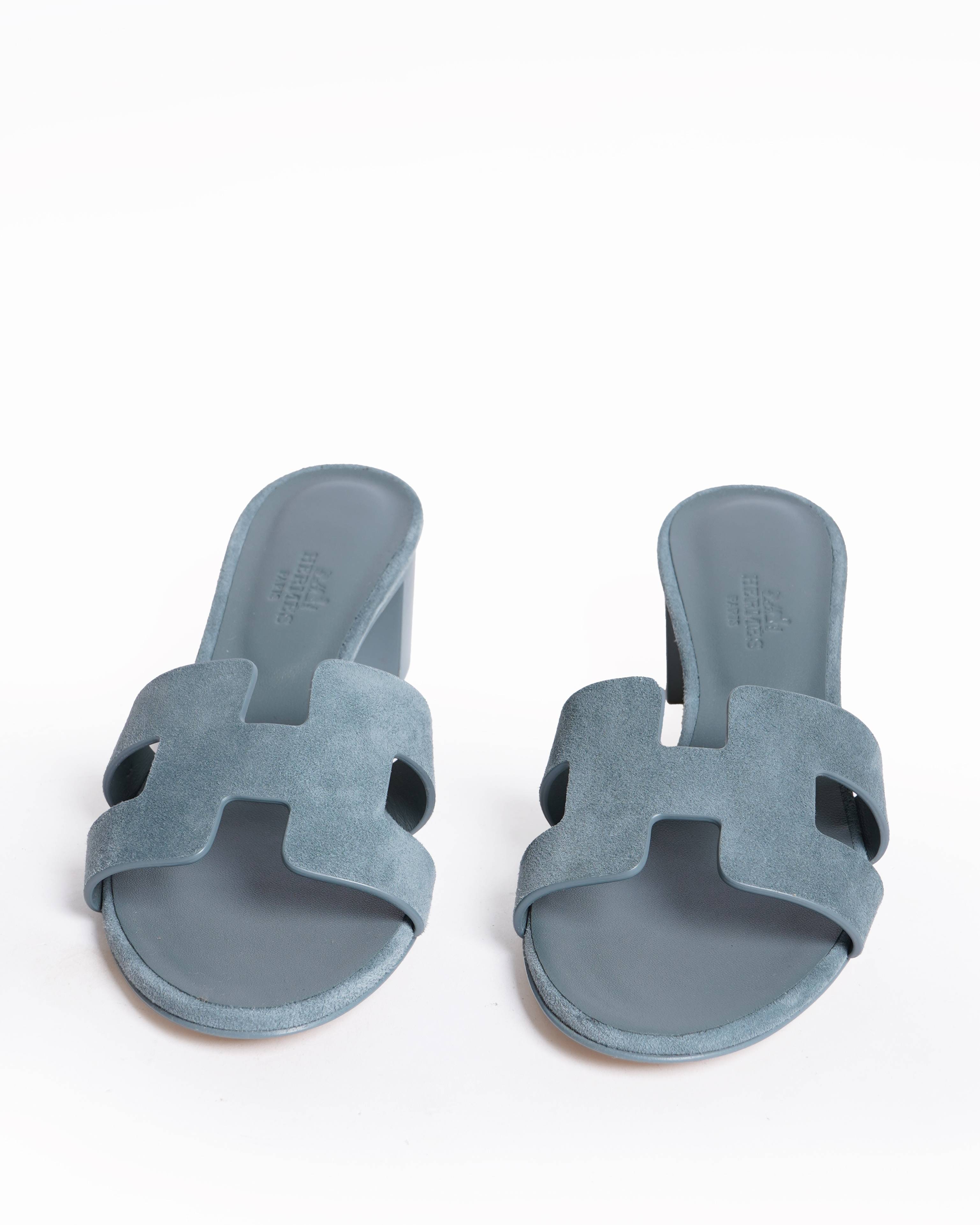 New Hermès Blue Oasis sandal in suede