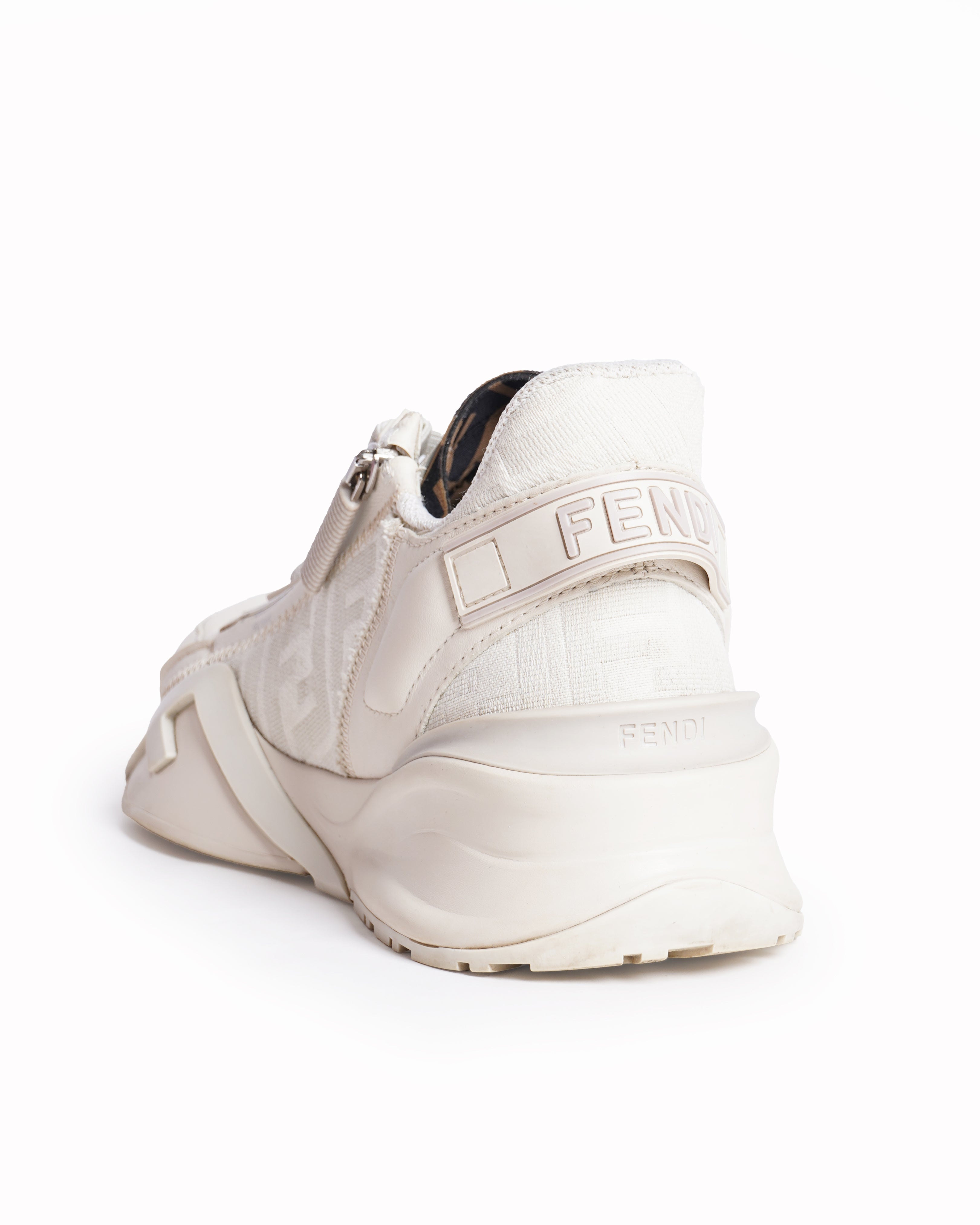 Fendi Flow Sneakers In White Leather Low Top