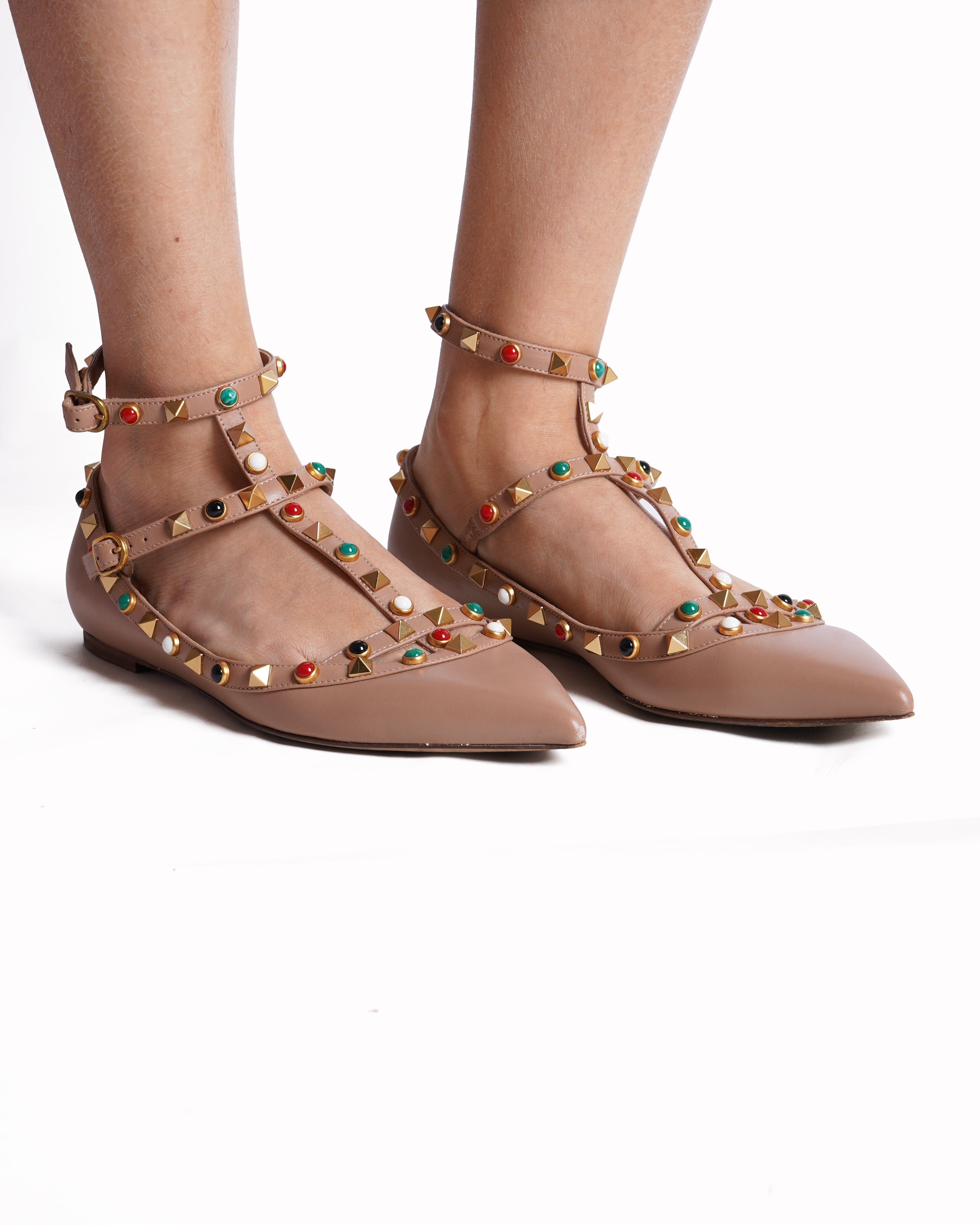 Valentino Garavani Rockstud Leather Ballet Flats In Beige