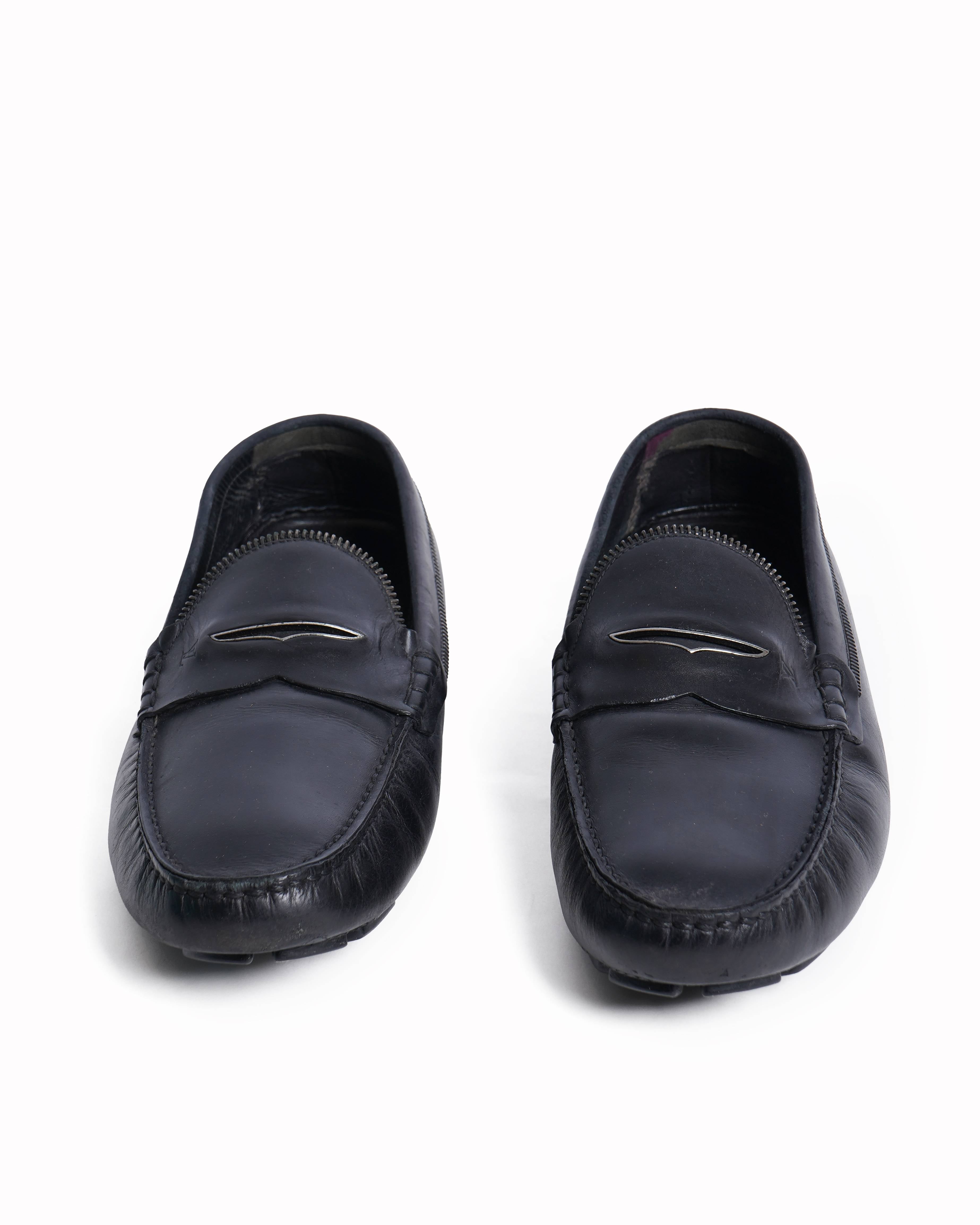 Louis vuitton black leather loafers
