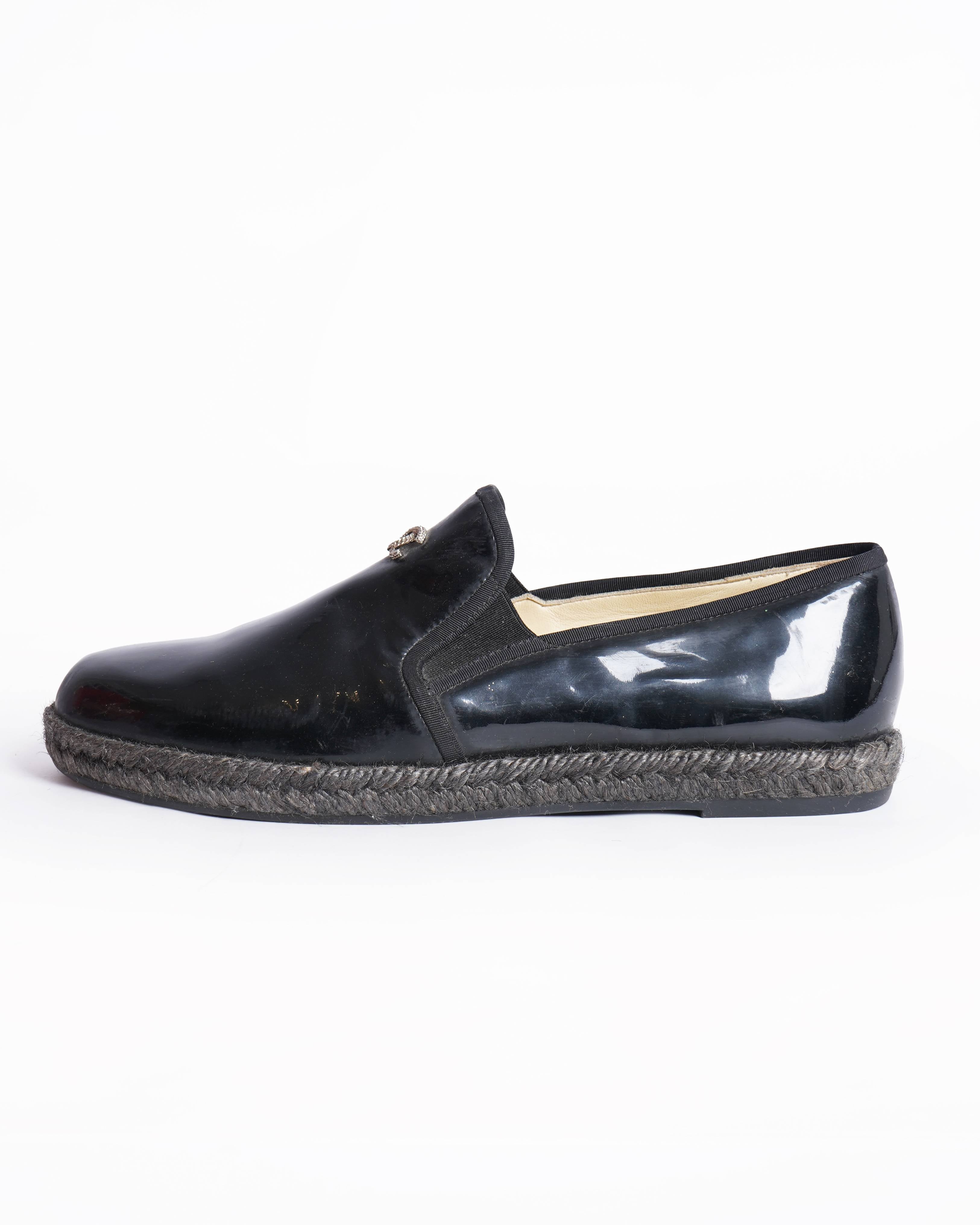 Chanel black patent leather cc logo loafers