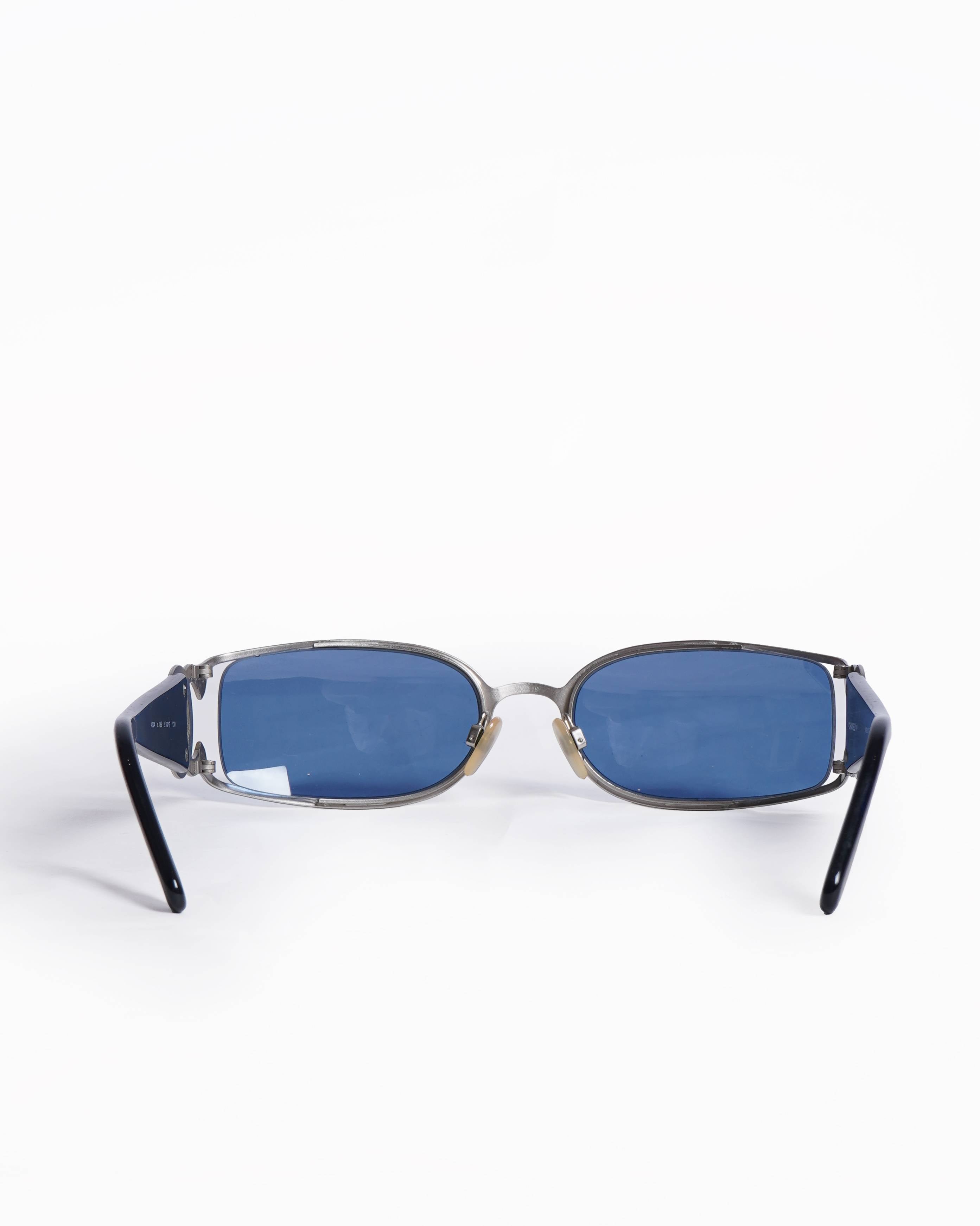 Chanel Women's Sunglasses With Thick Temple & CC Detail