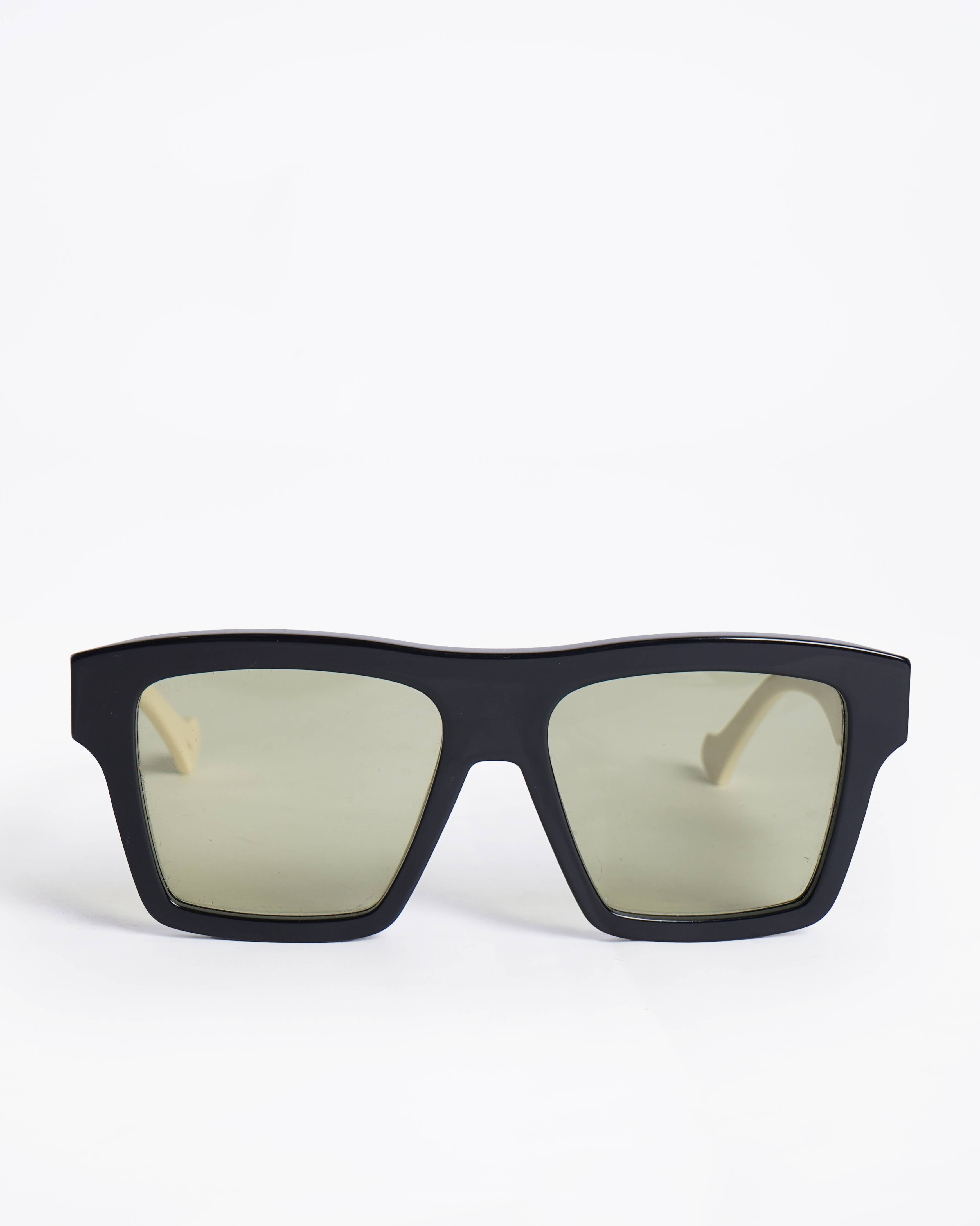 Gucci
Rectangular Sunglasses