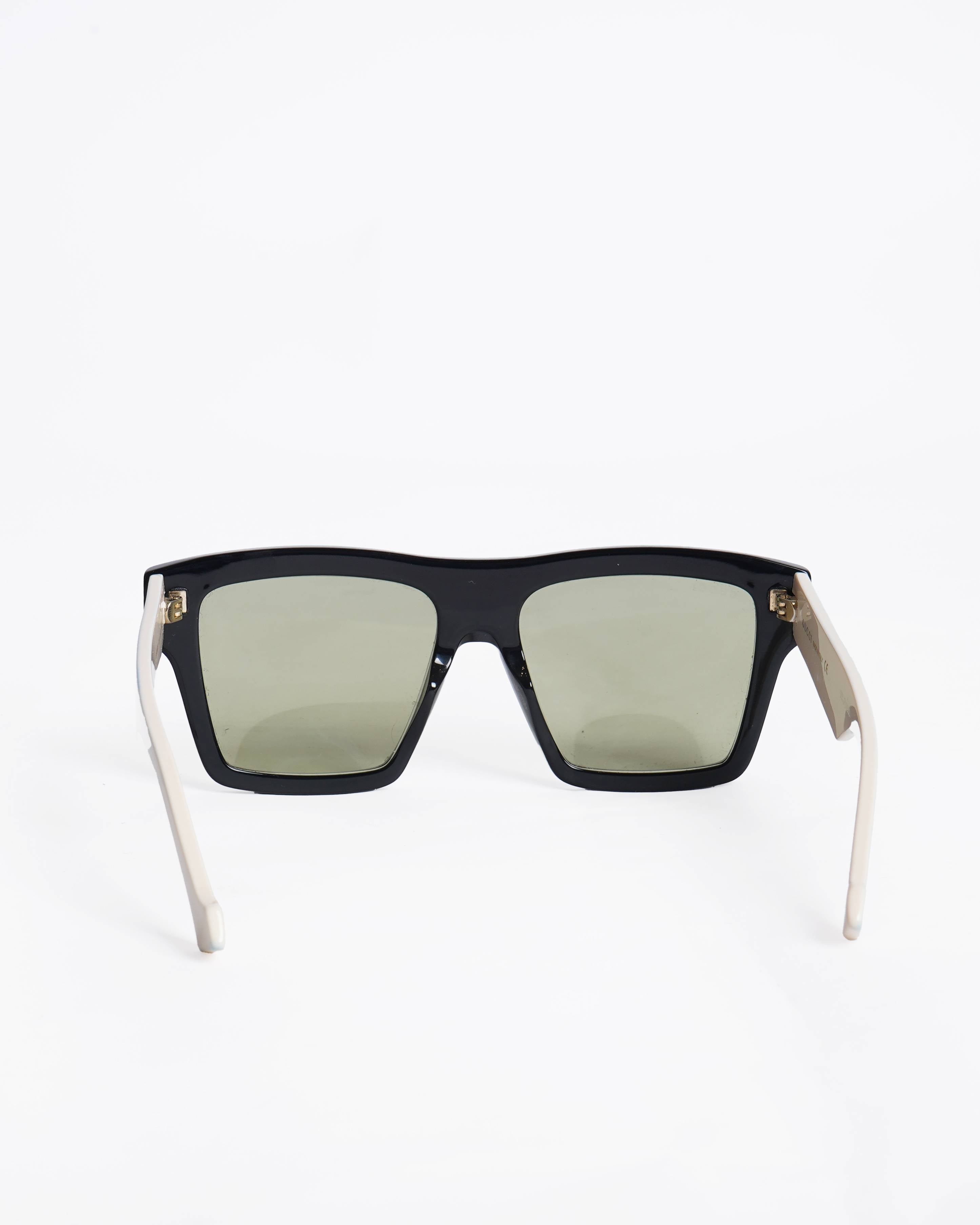 Gucci
Rectangular Sunglasses