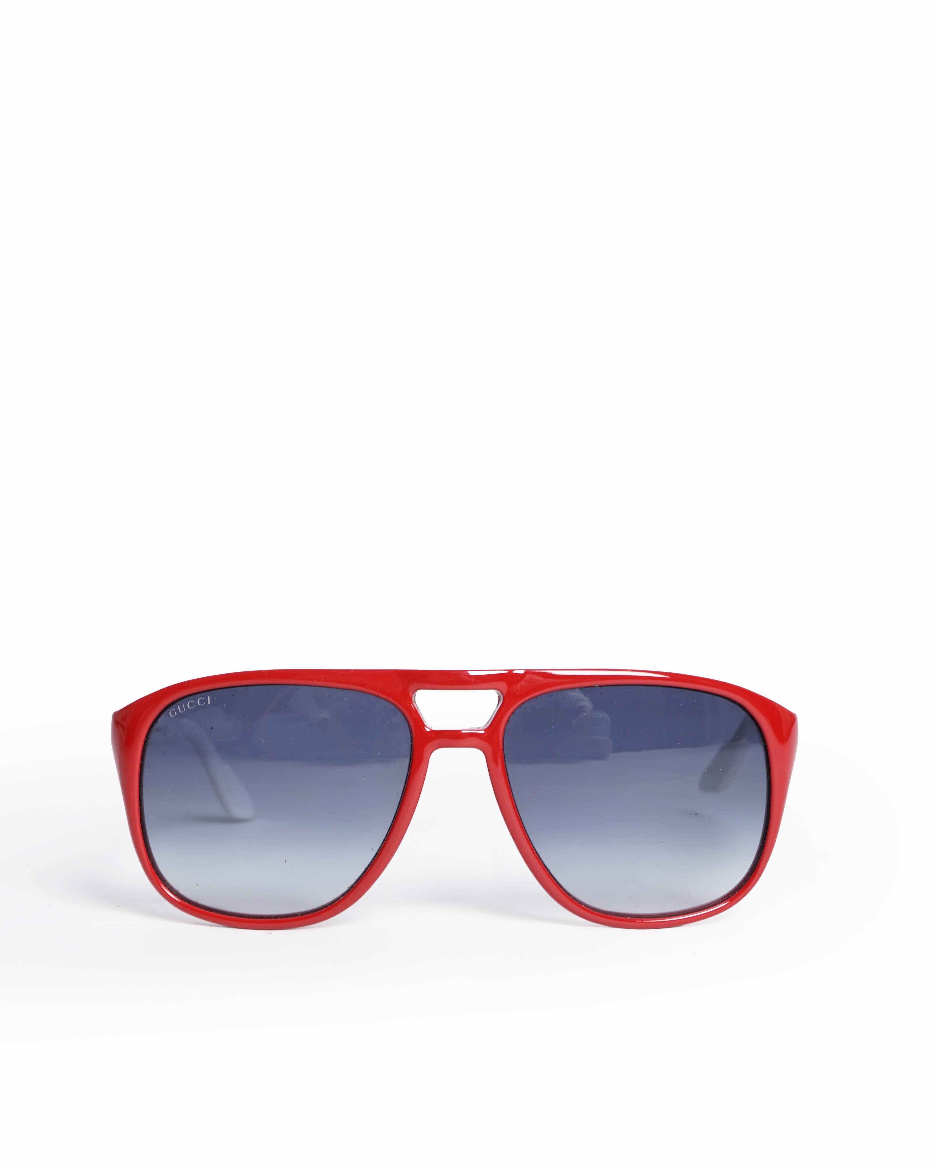 Gucci
Aviator Sunglasses,Red & White Frame/Grey Gradient Lens
