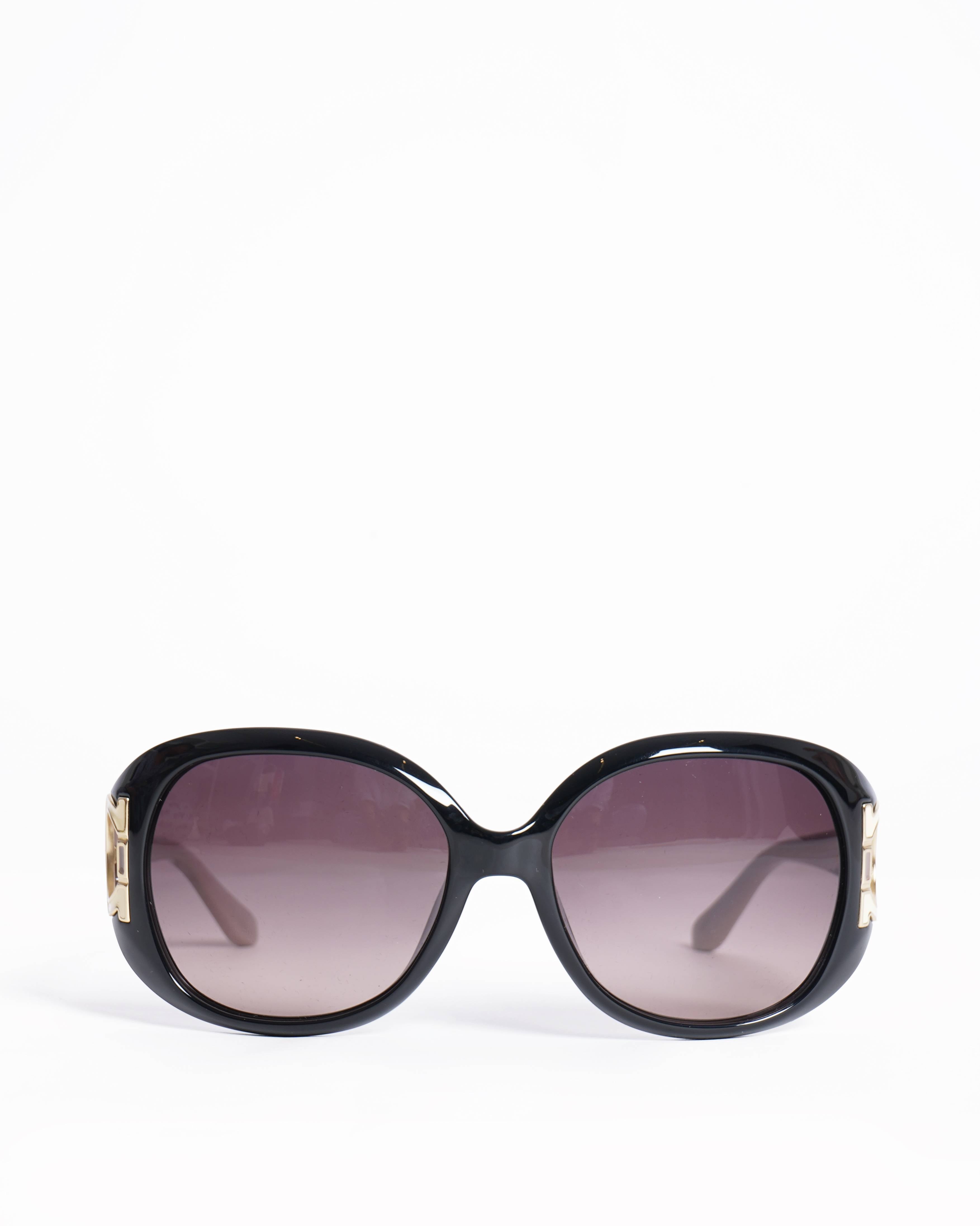 New Salvatore Ferragamo Oversized Black Frame Sunglasses