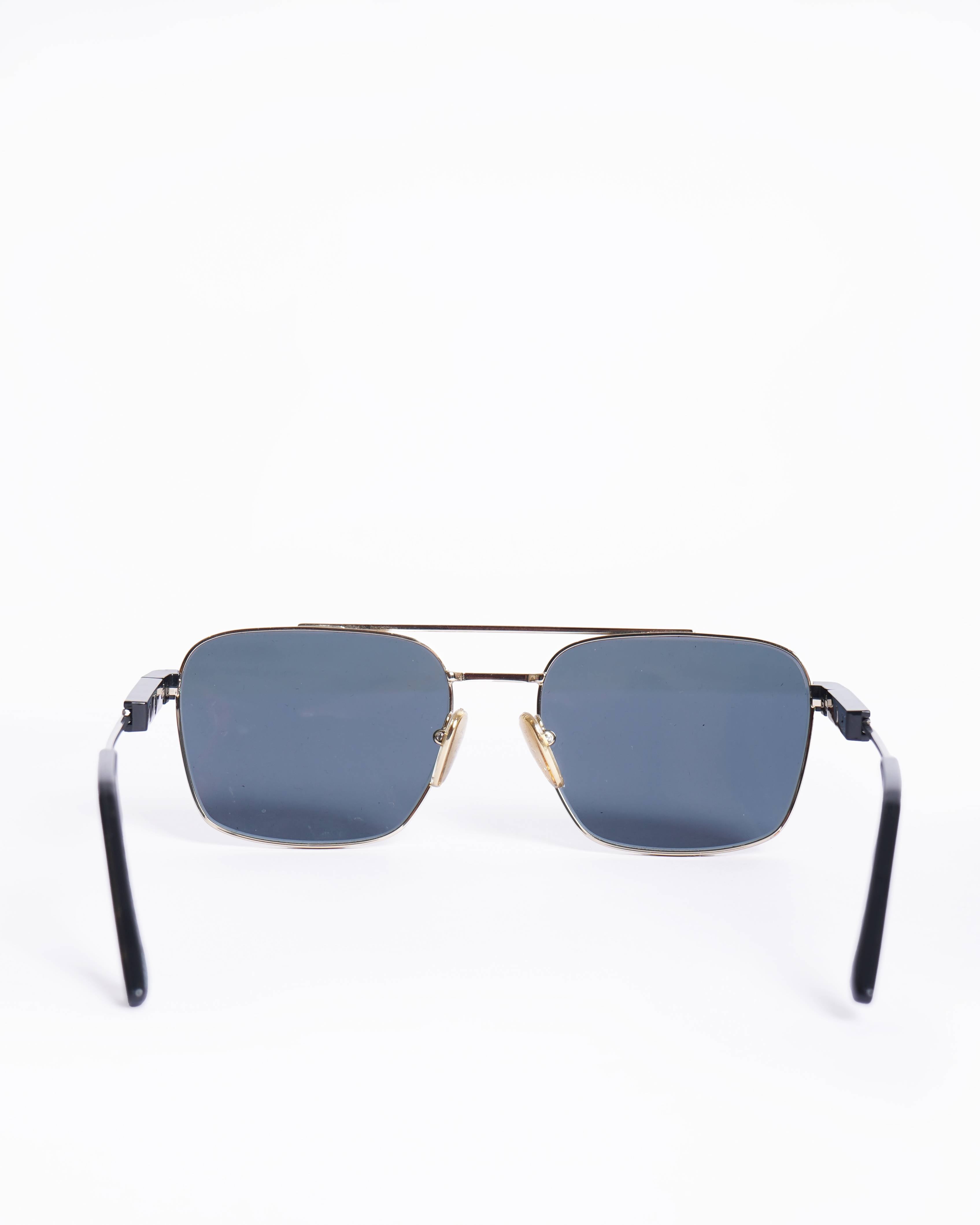 Prada piolt sunglasses